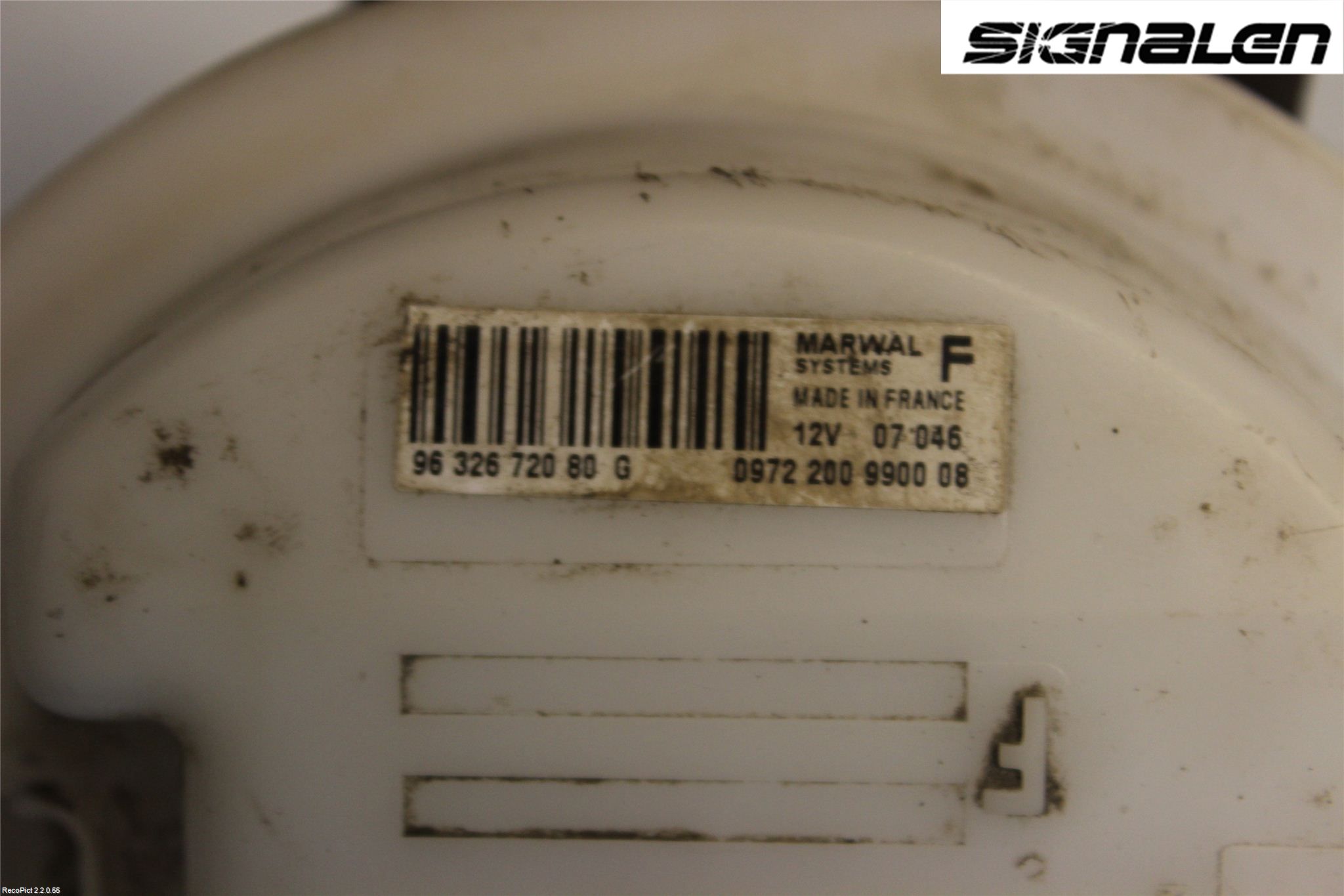 Citroen C5     05-08 Bränslepump El