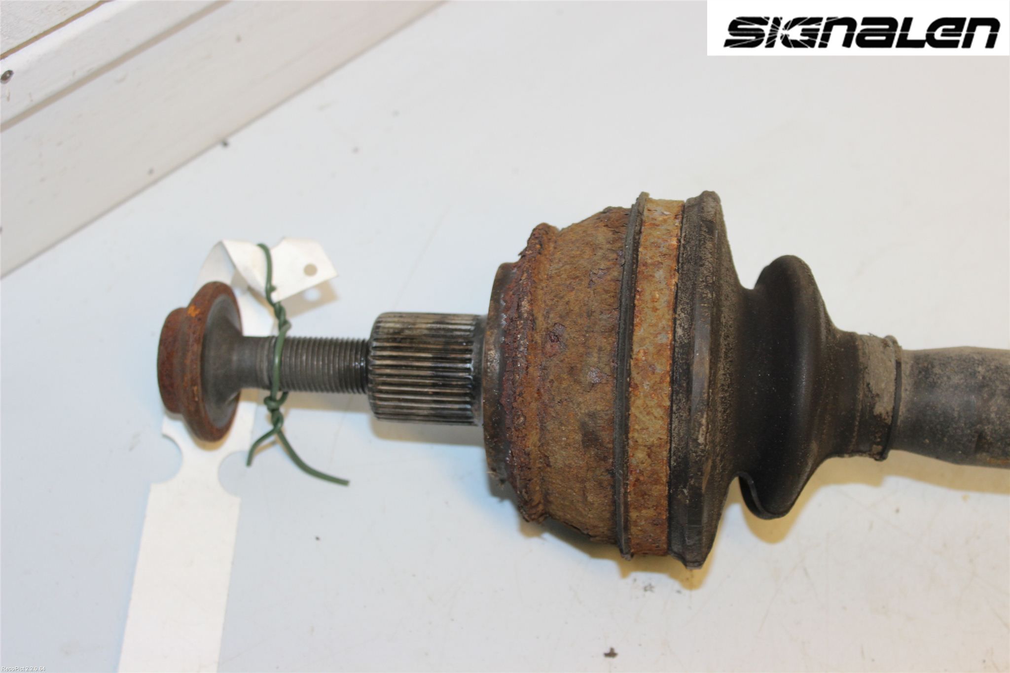 Audi A6/S6     05-11 Drivaxel Bak Vänster
