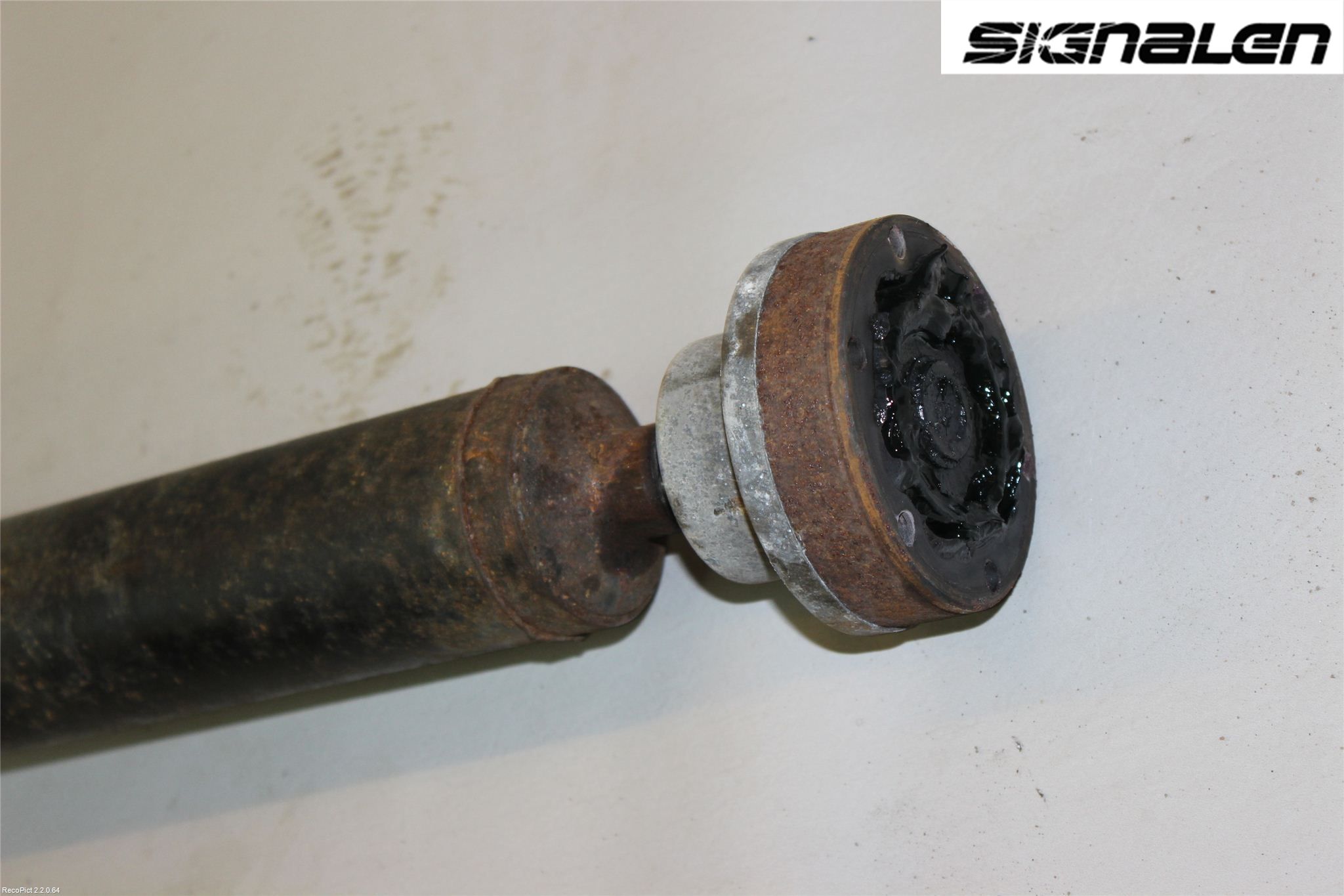 Audi A6/S6     05-11 Mellanaxel Komp