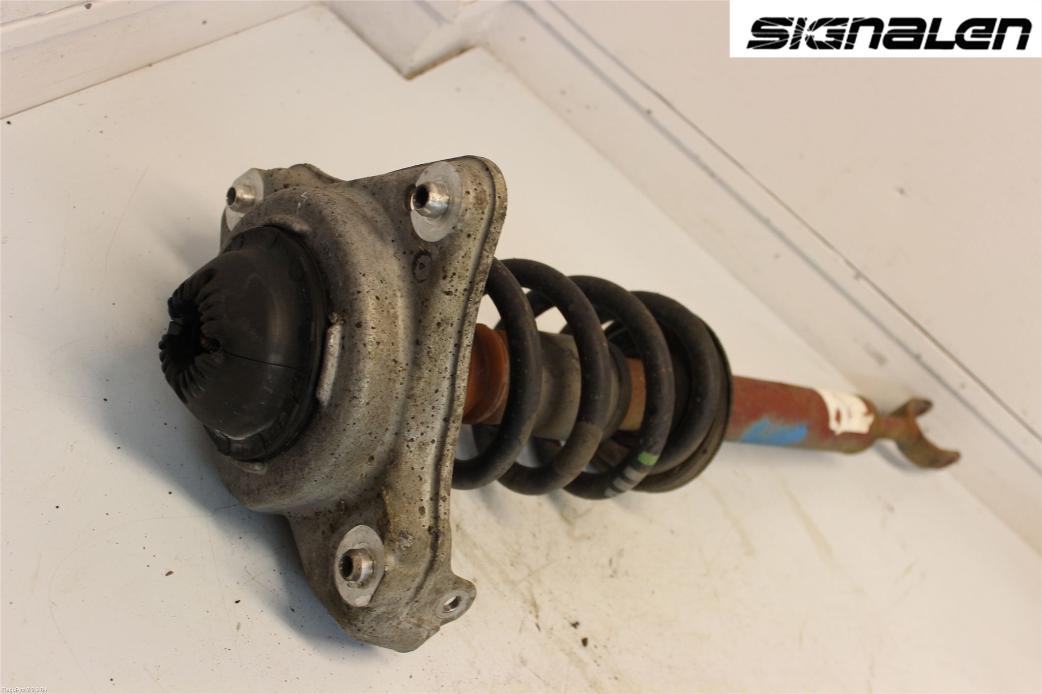 Audi A6/S6     05-11 Fjäderben Fram Höger