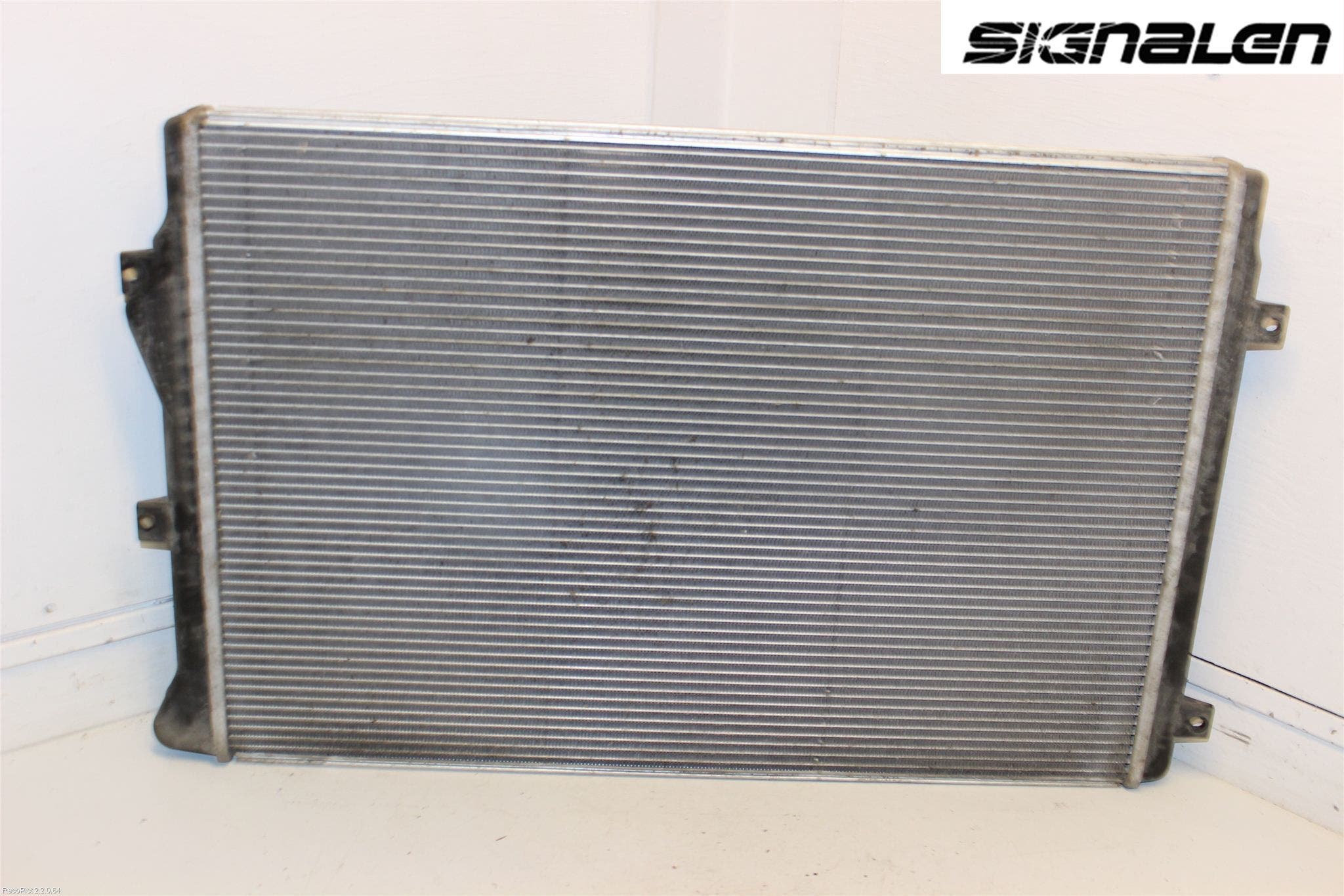 Volkswagen VW PASSAT 05-11 Kylare Man