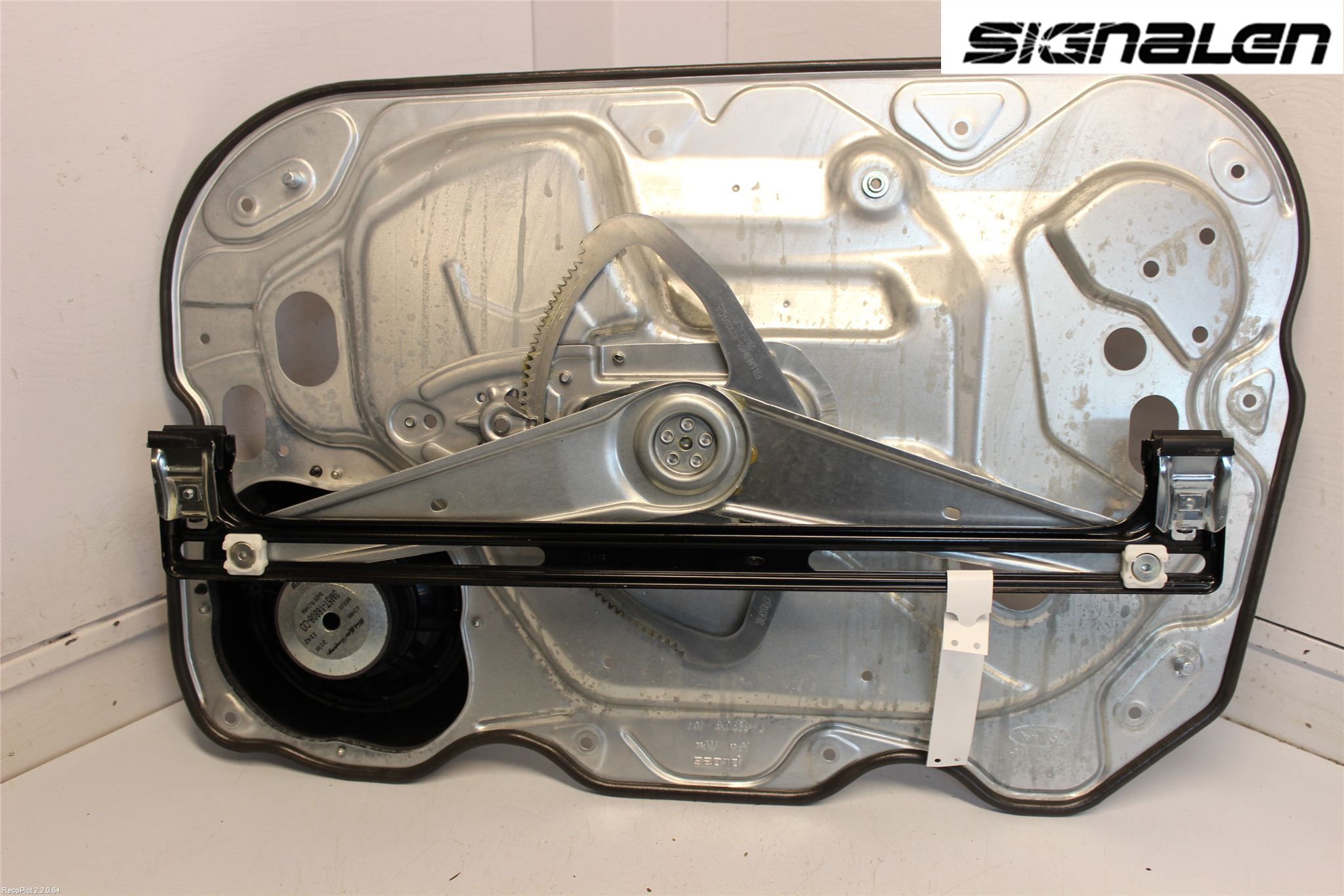 Ford KUGA 08-12 Fönsterhissmekanism