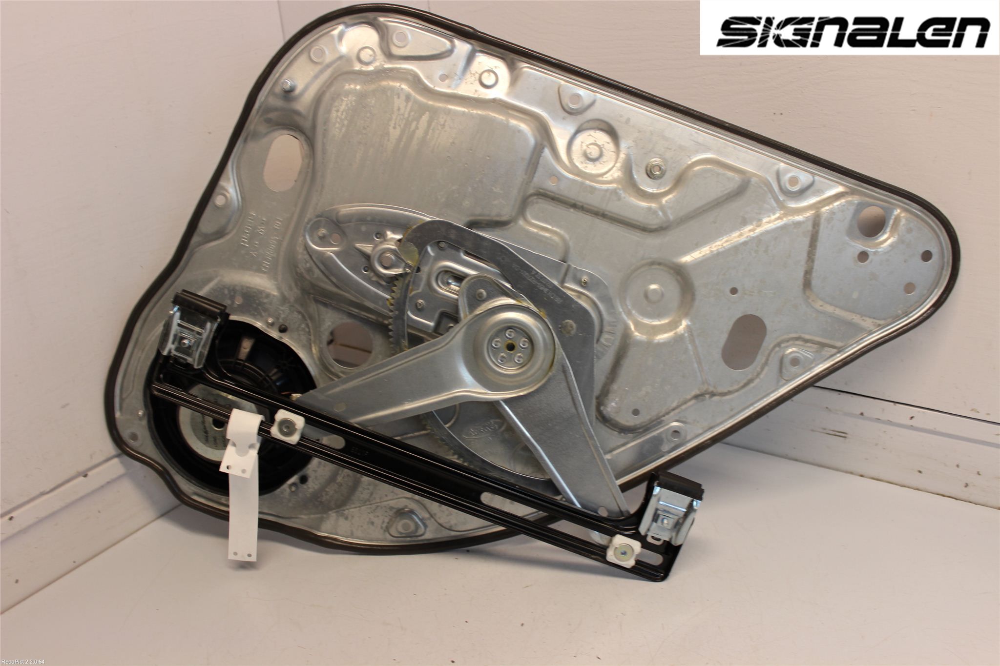 Ford KUGA 08-12 Fönsterhissmekanism