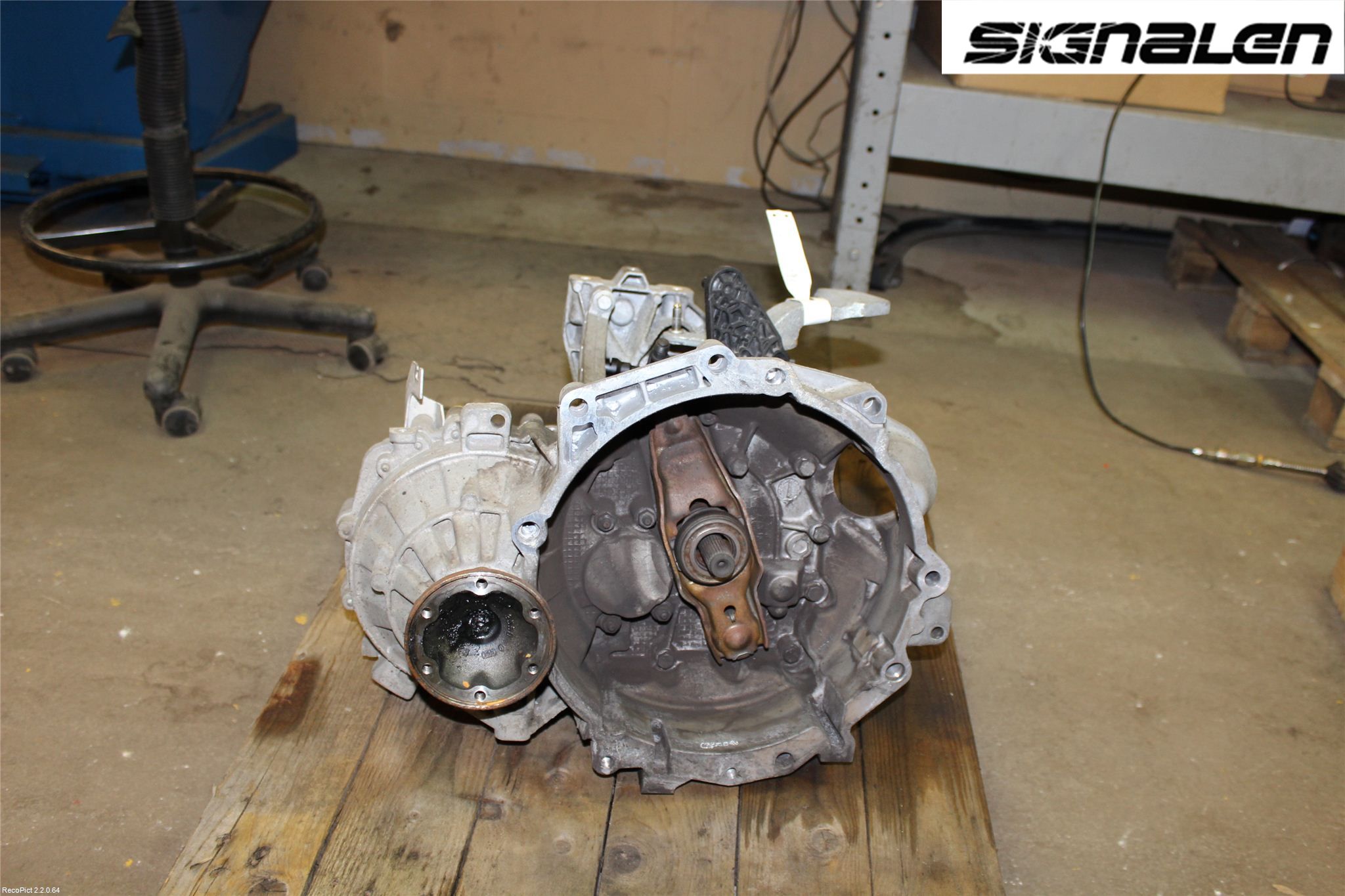 Volkswagen VW PASSAT 05-11 Växellåda Man 6 Vxl