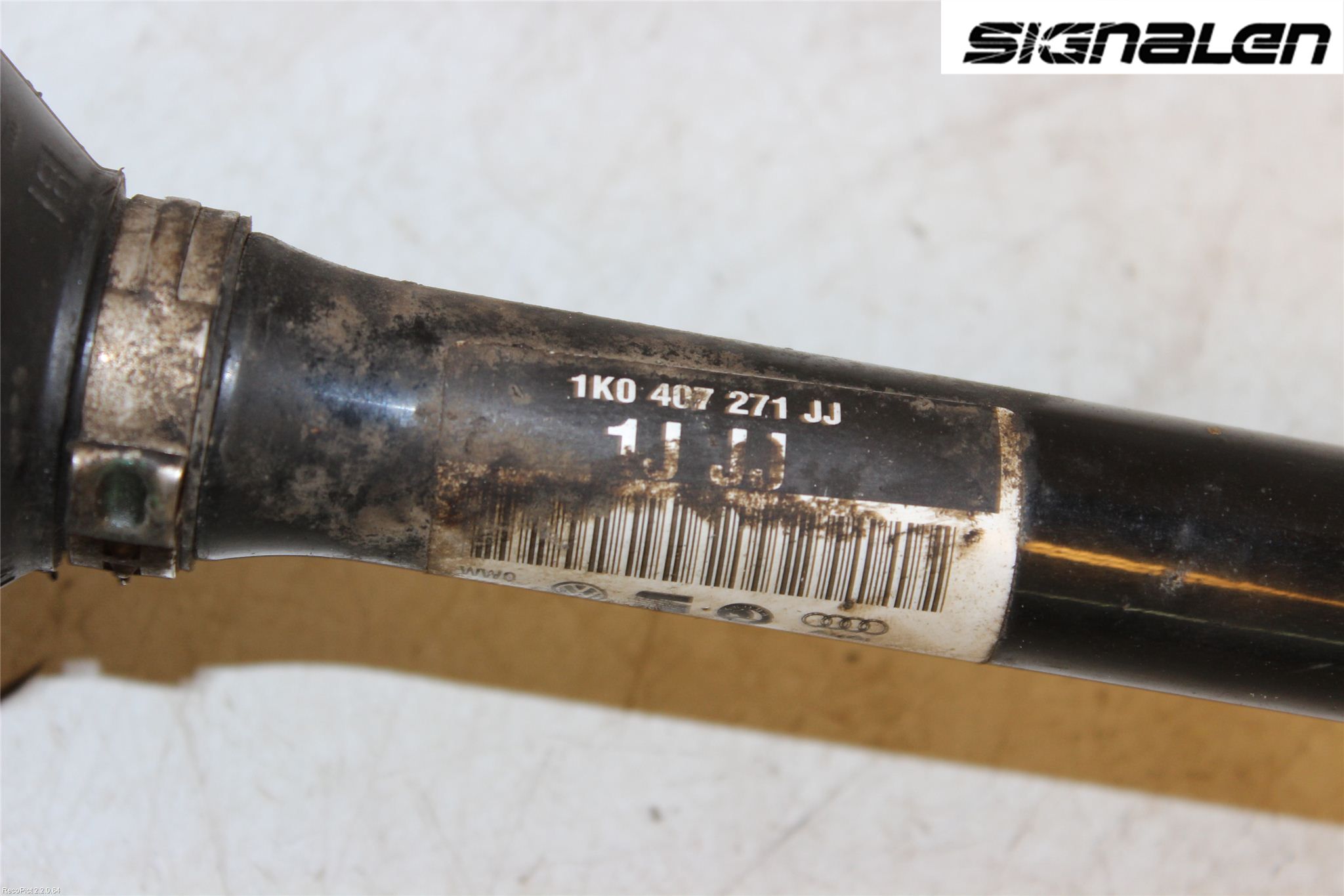 Volkswagen VW PASSAT 11-14 Drivaxel Fram Vänster