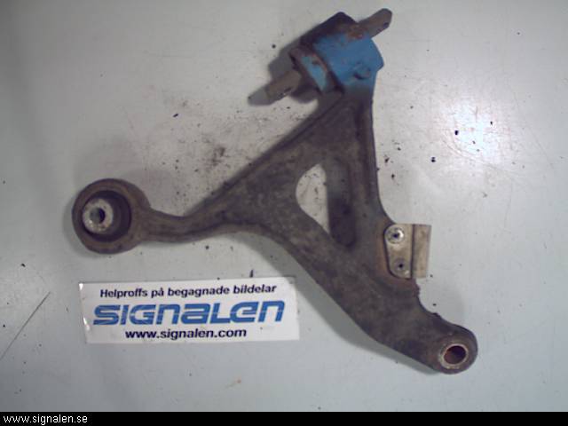 Volvo V70 00-04 Bärarm Fram Undre Hö
