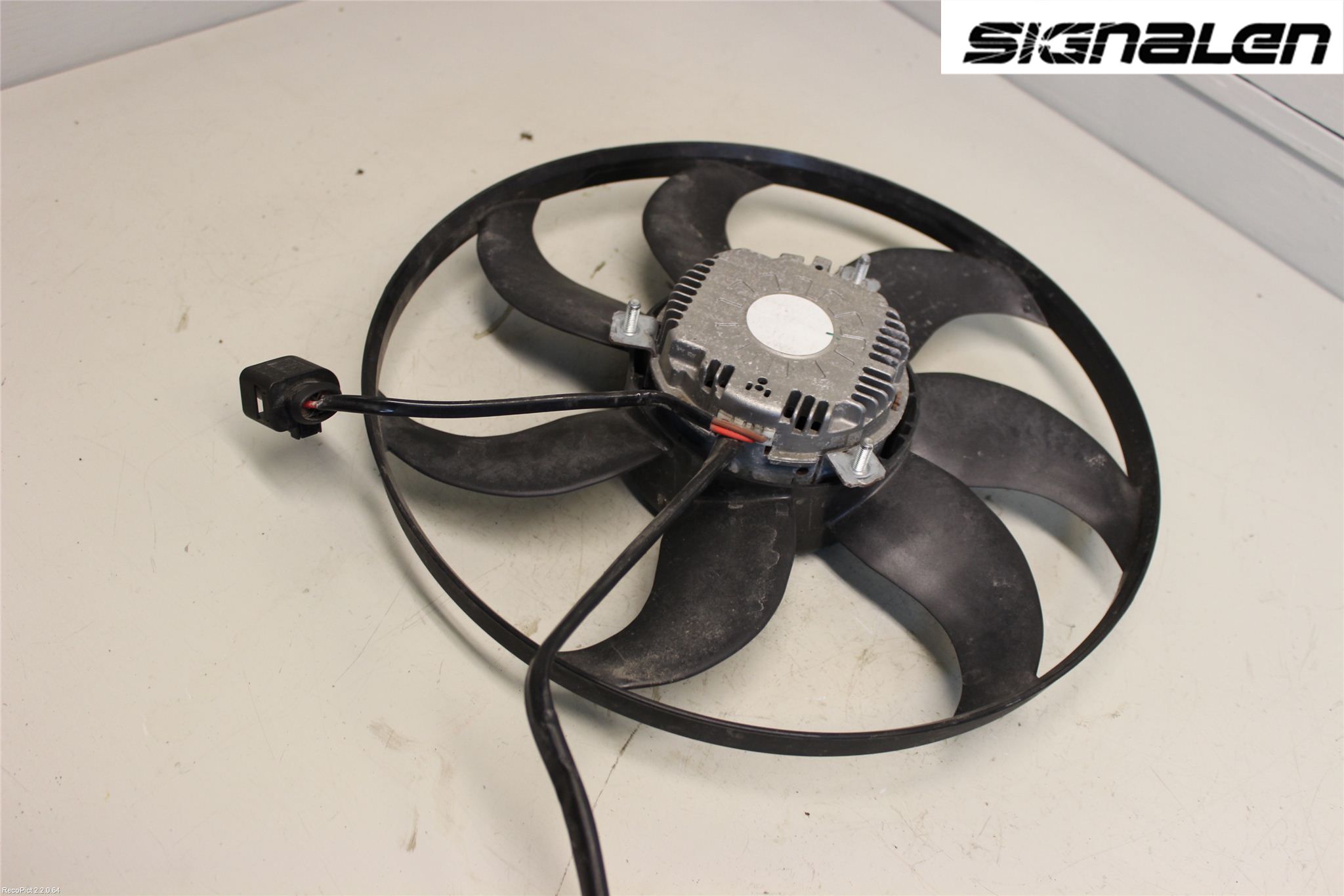 Volkswagen VW PASSAT 05-11 Kylfläkt El