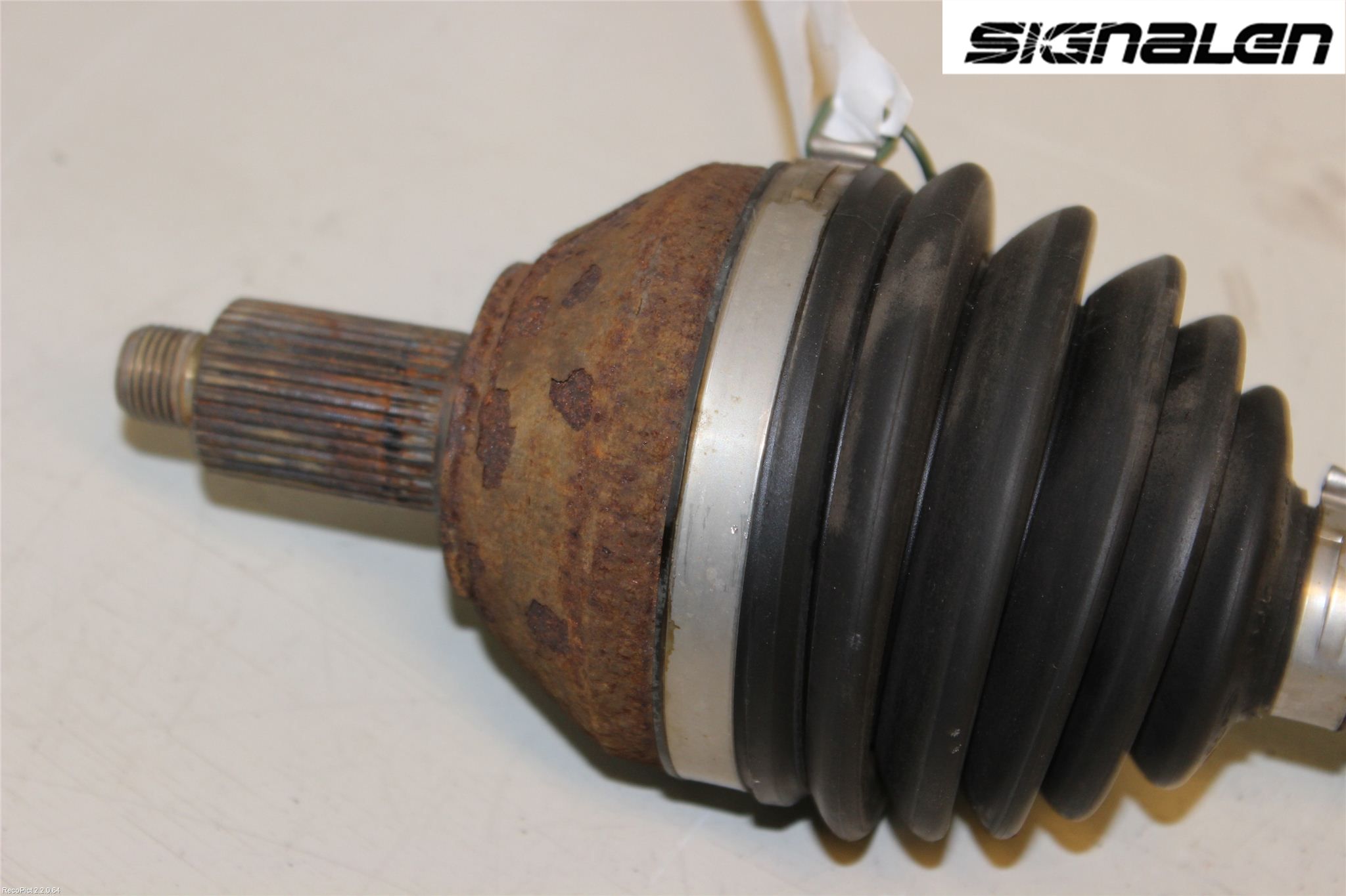 Skoda FABIA 07-14 Drivaxel Fram Vänster