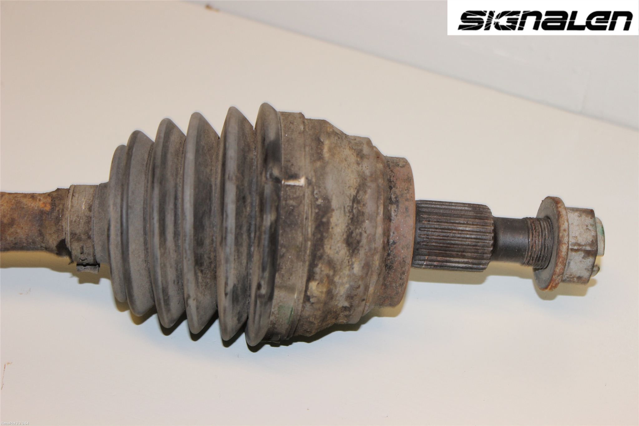 Mercedes-Benz MB ML (W164) 05-11 Drivaxel Fram Höger