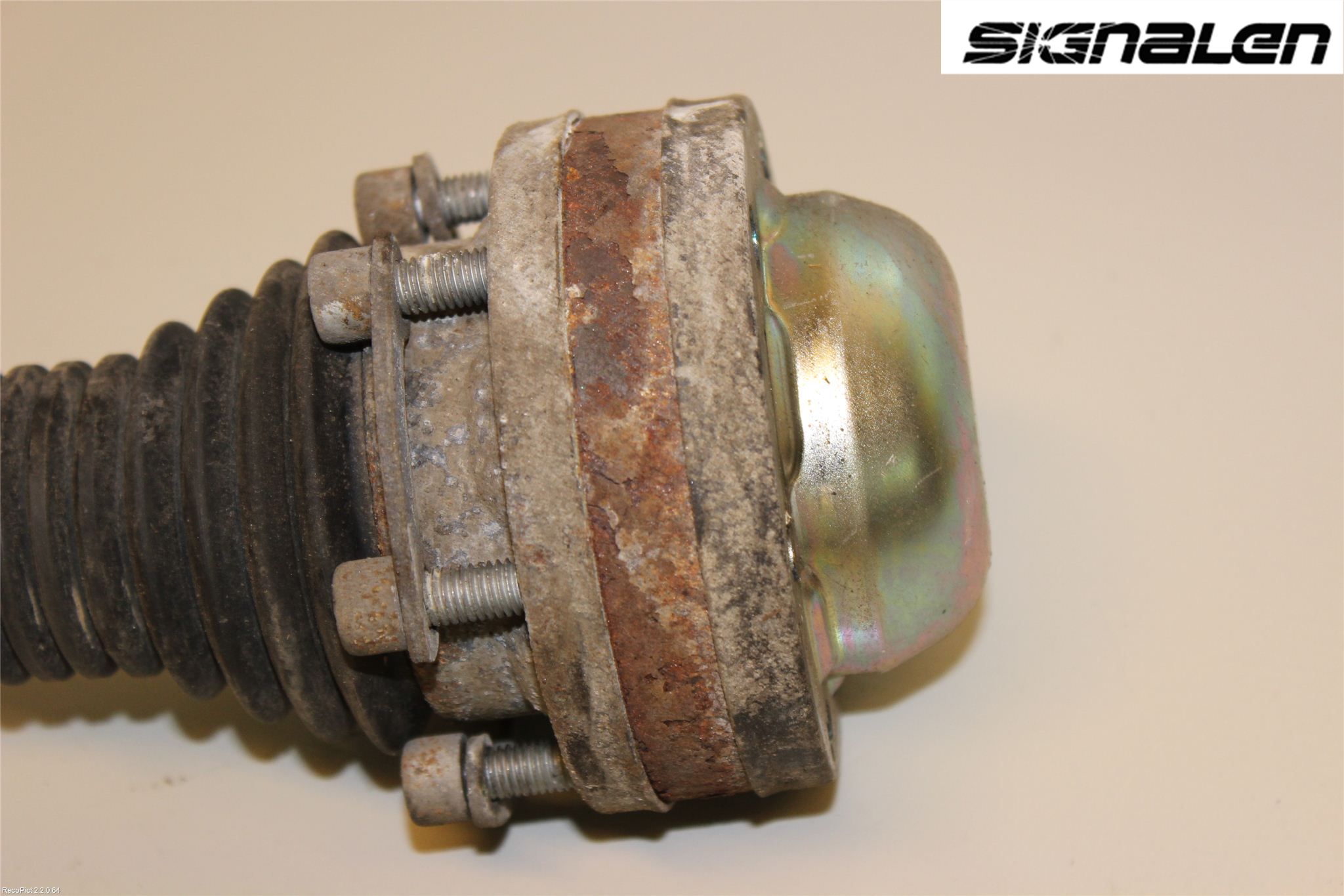 Audi A4/S4 08-11 Drivaxel Bak Höger