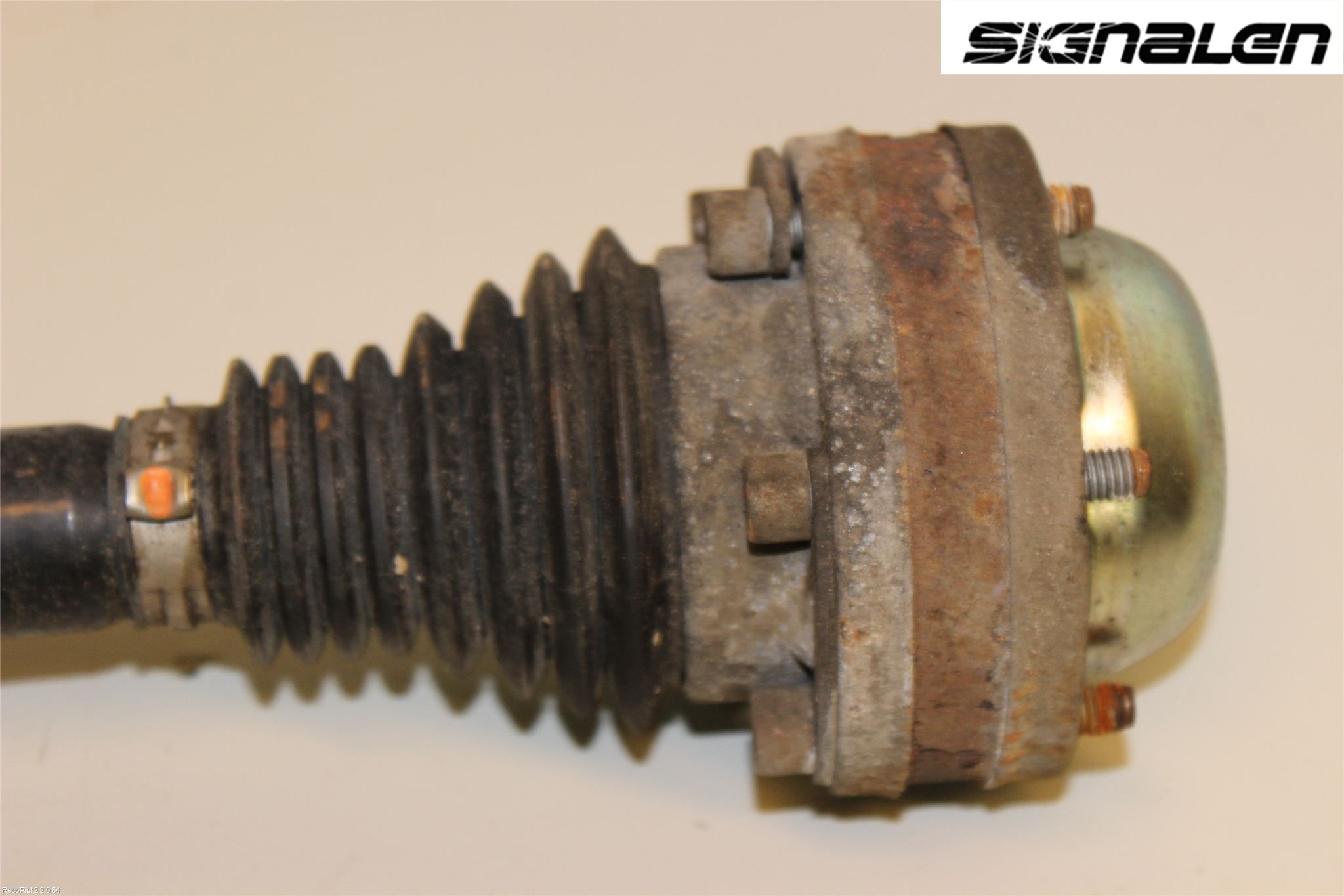 Audi A4/S4 08-11 Drivaxel Bak Vänster