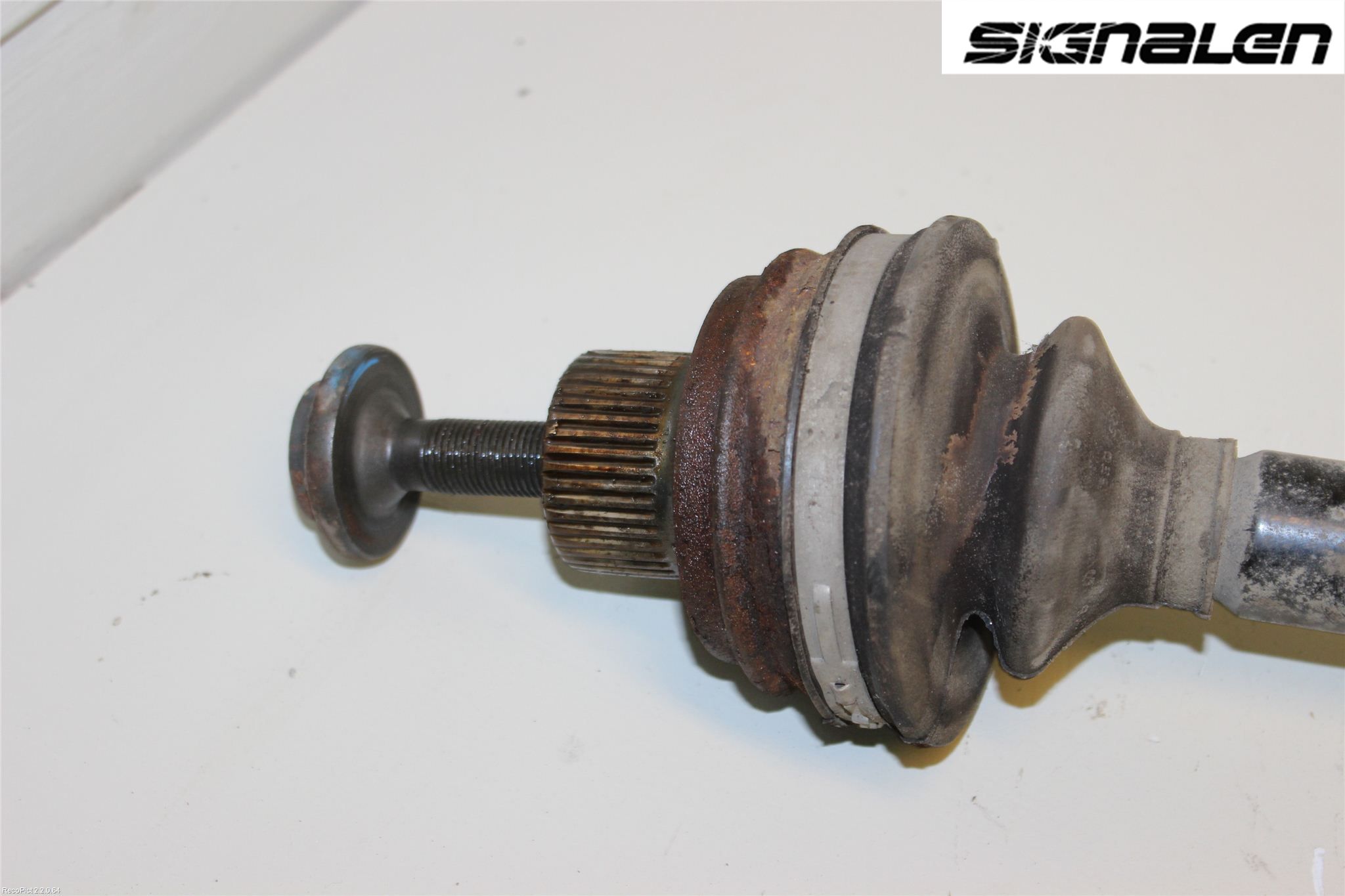 Audi A4 ALLROAD 09-16 Drivaxel Bak Höger