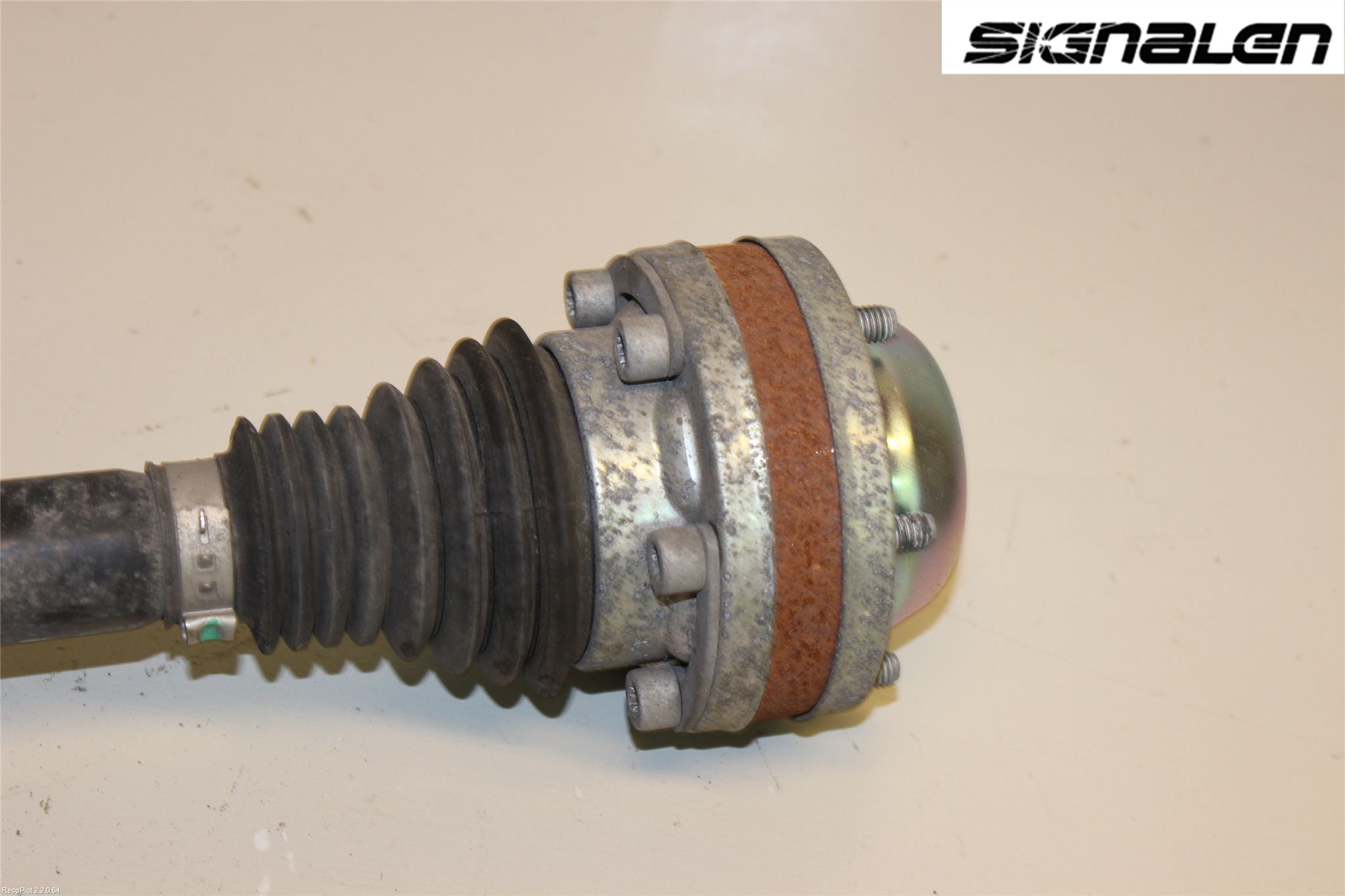 Audi A4 ALLROAD 09-16 Drivaxel Bak Höger