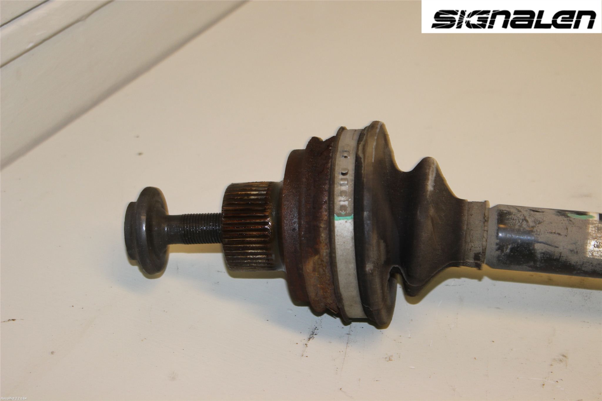 Audi A4 ALLROAD 09-16 Drivaxel Bak Vänster