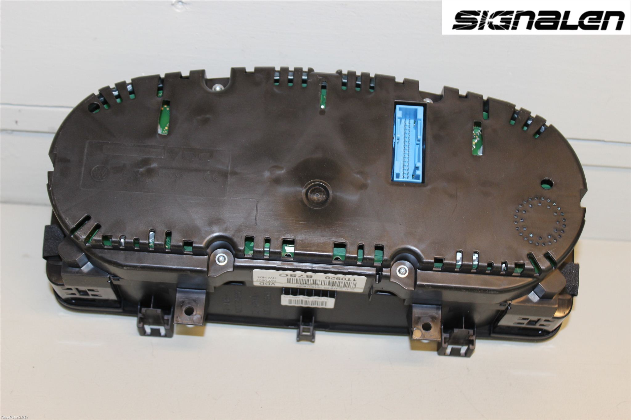 Volkswagen VW TOURAN 10-15 Instrument Komb