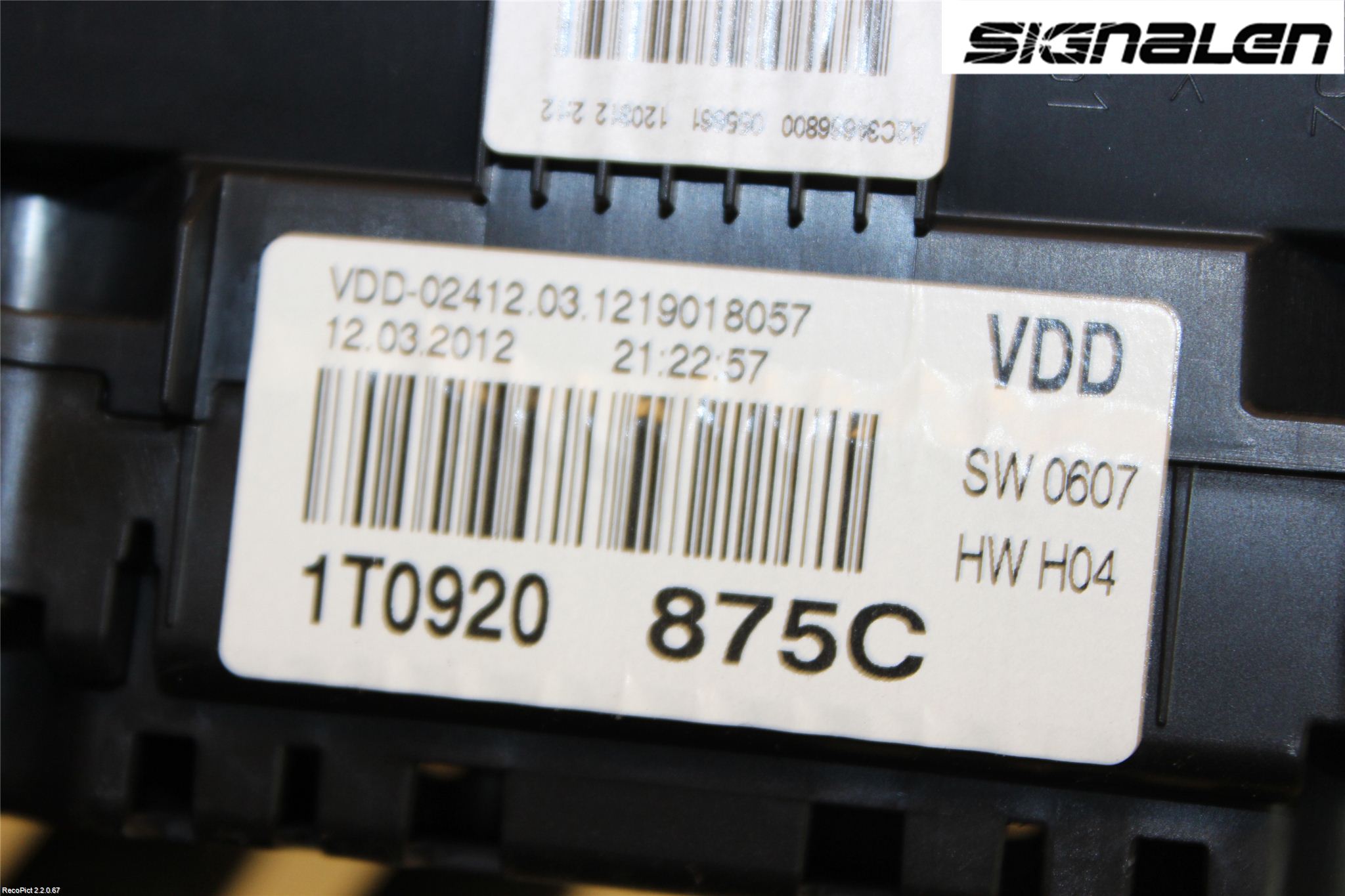 Volkswagen VW TOURAN 10-15 Instrument Komb