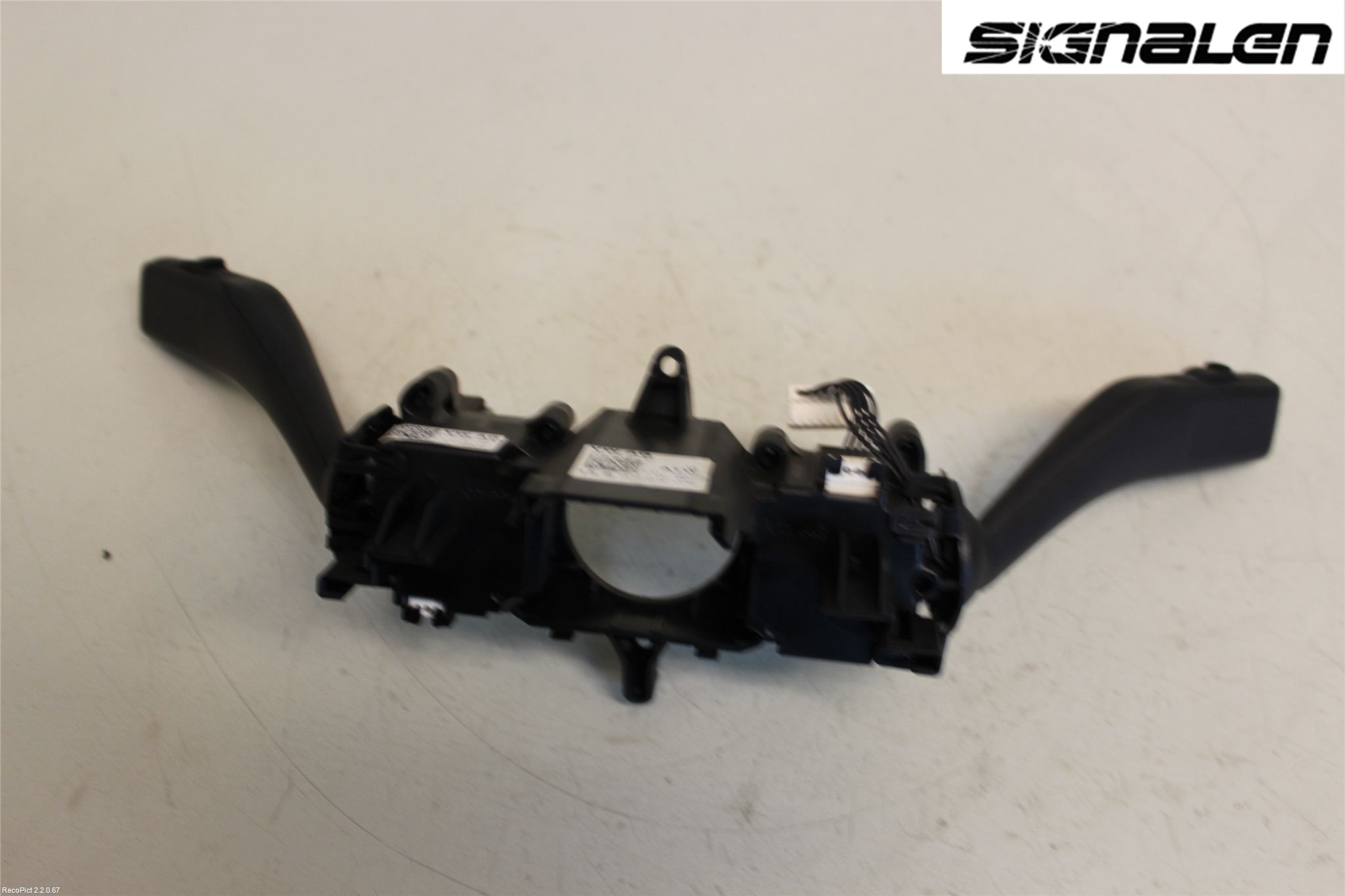 Volkswagen VW TOURAN 10-15 Spakcentral