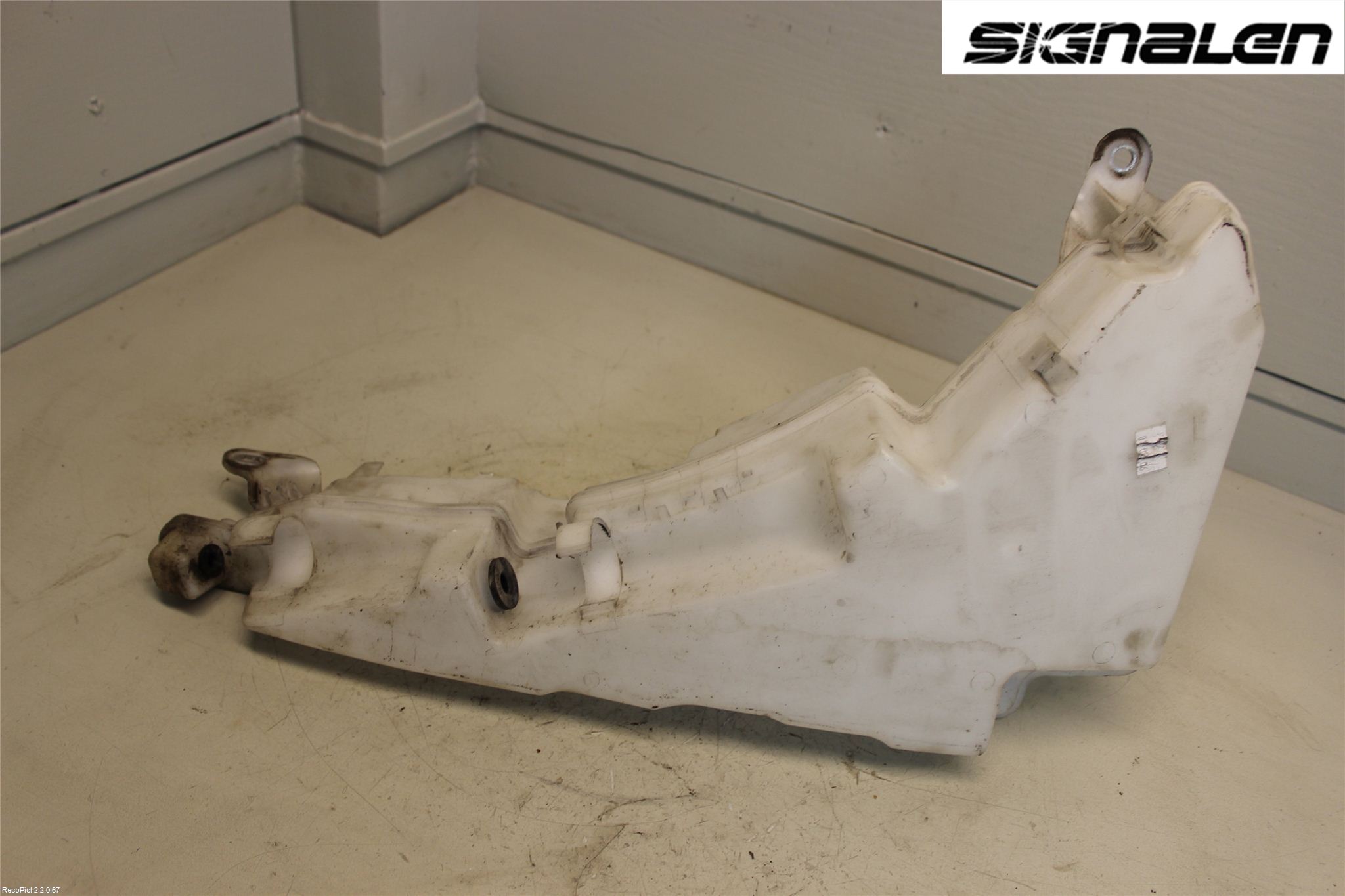 Audi A6/S6     05-11 Spolartank Vindruta-Strål