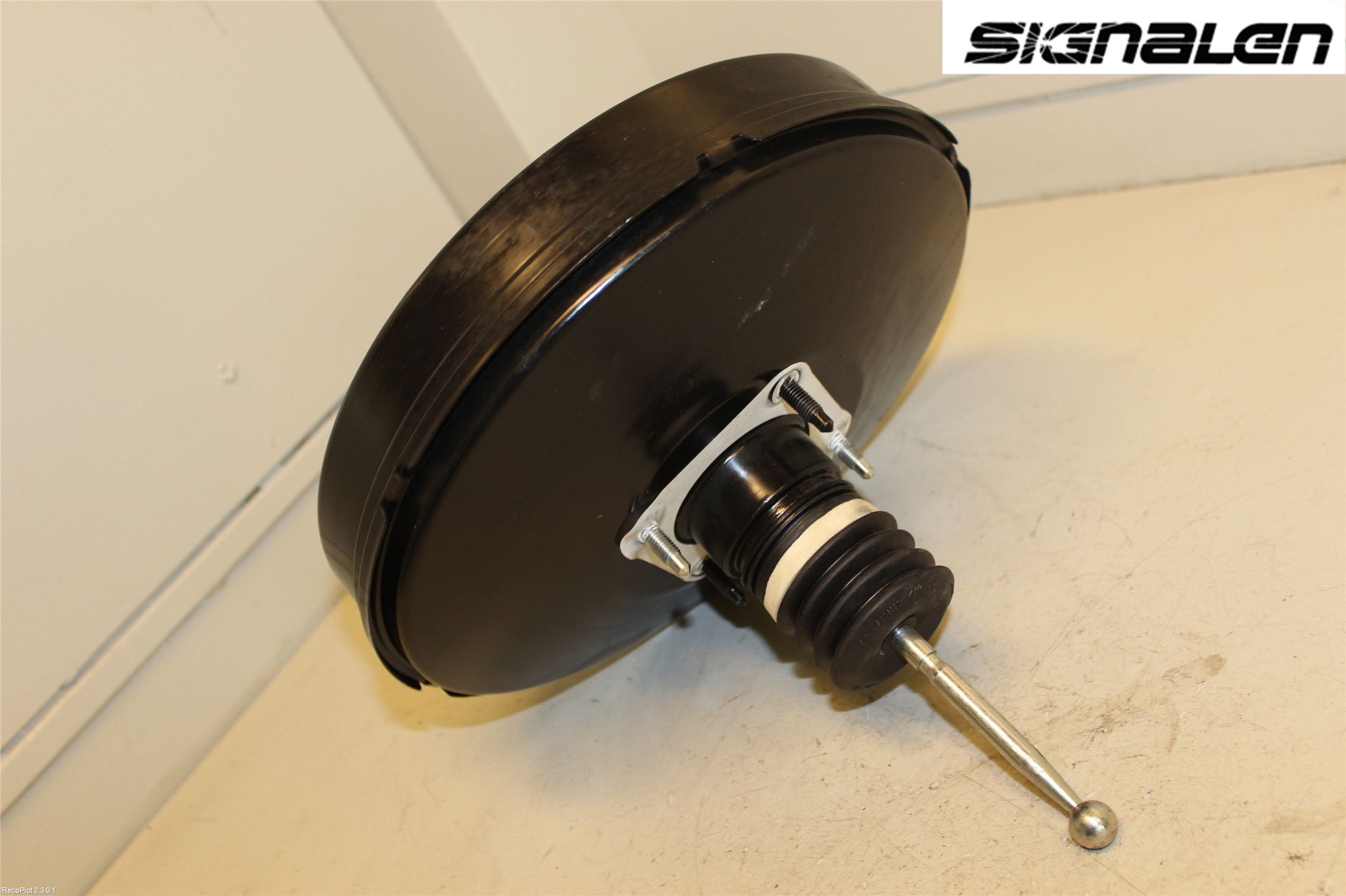 Volkswagen VW PASSAT 11-14 Bromsservo