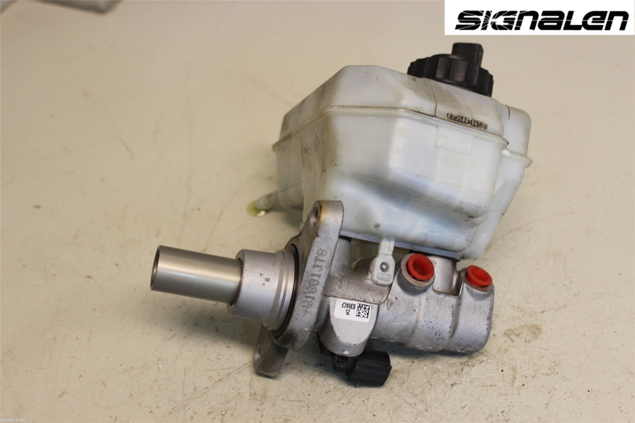 Volkswagen VW PASSAT 11-14 Broms Huvudcylinder