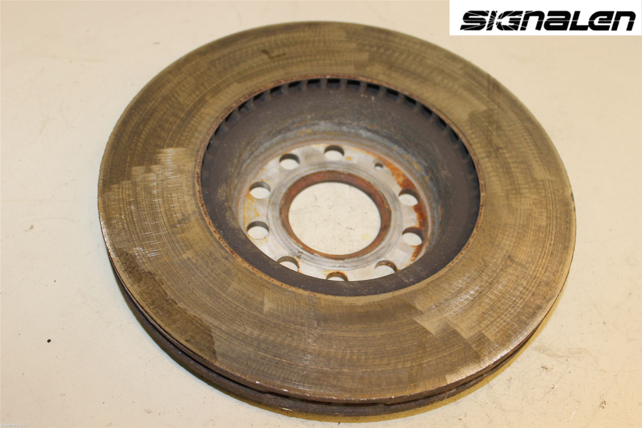 Volkswagen VW PASSAT 11-14 Bromsskiva Fram