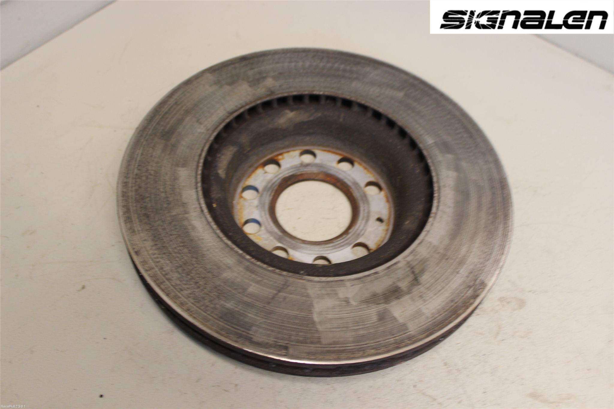 Volkswagen VW PASSAT 11-14 Bromsskiva Fram