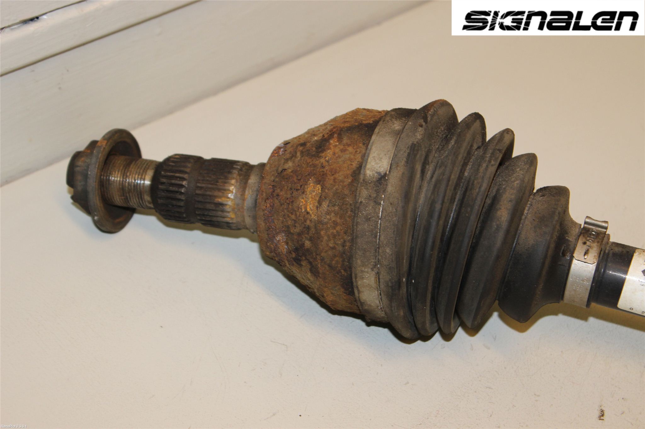 Opel INSIGNIA 09-16 Drivaxel Fram Höger