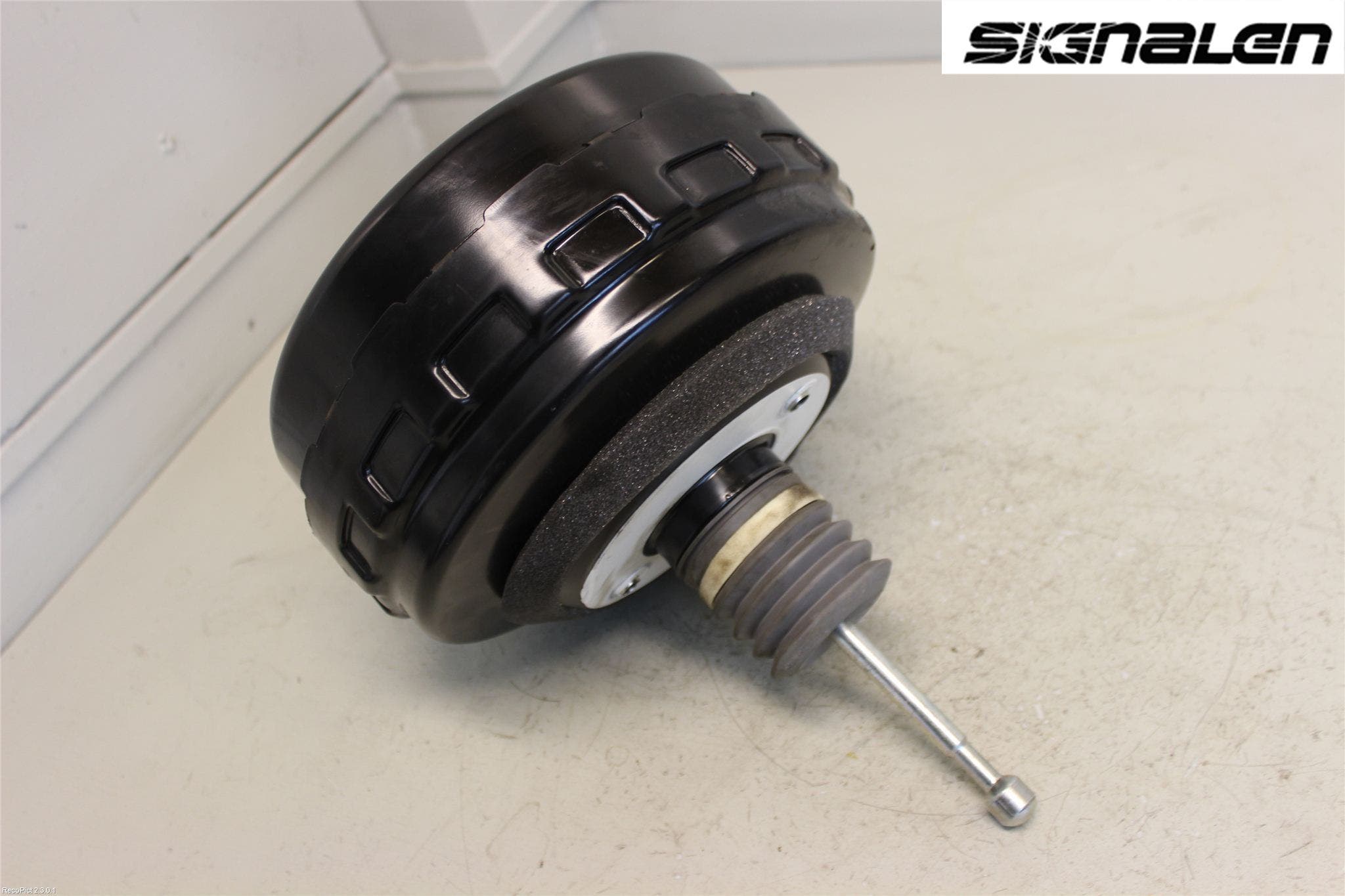 Opel ASTRA J 10-15 Bromsservo