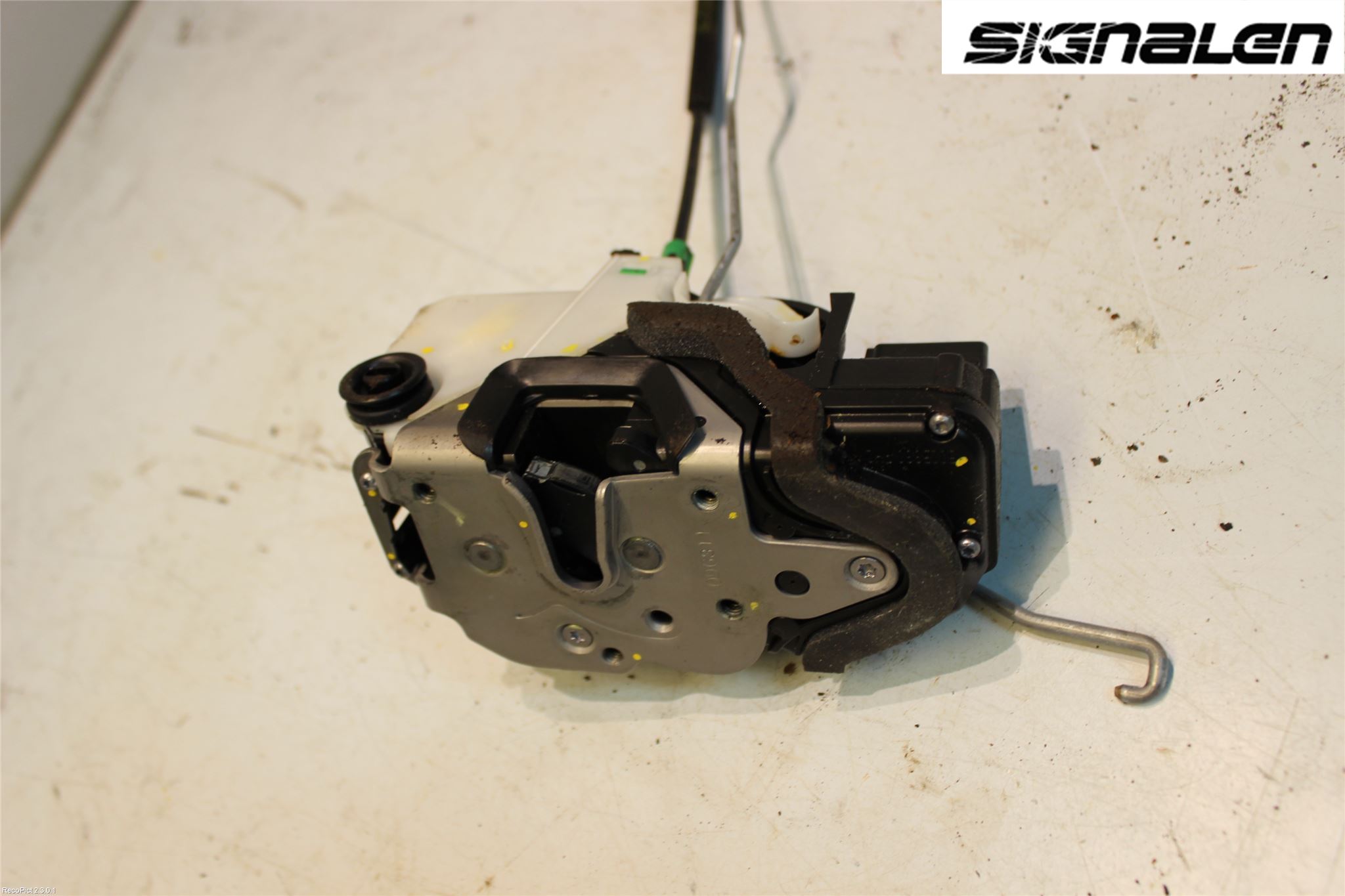 Opel ASTRA J 10-15 Låskista-Dörrlås