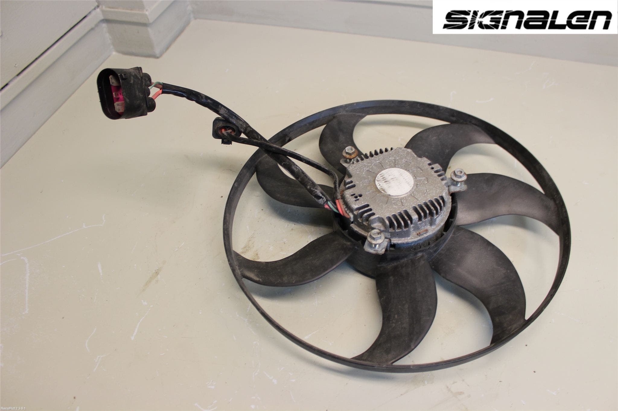 Volkswagen VW PASSAT 05-11 Kylfläkt El