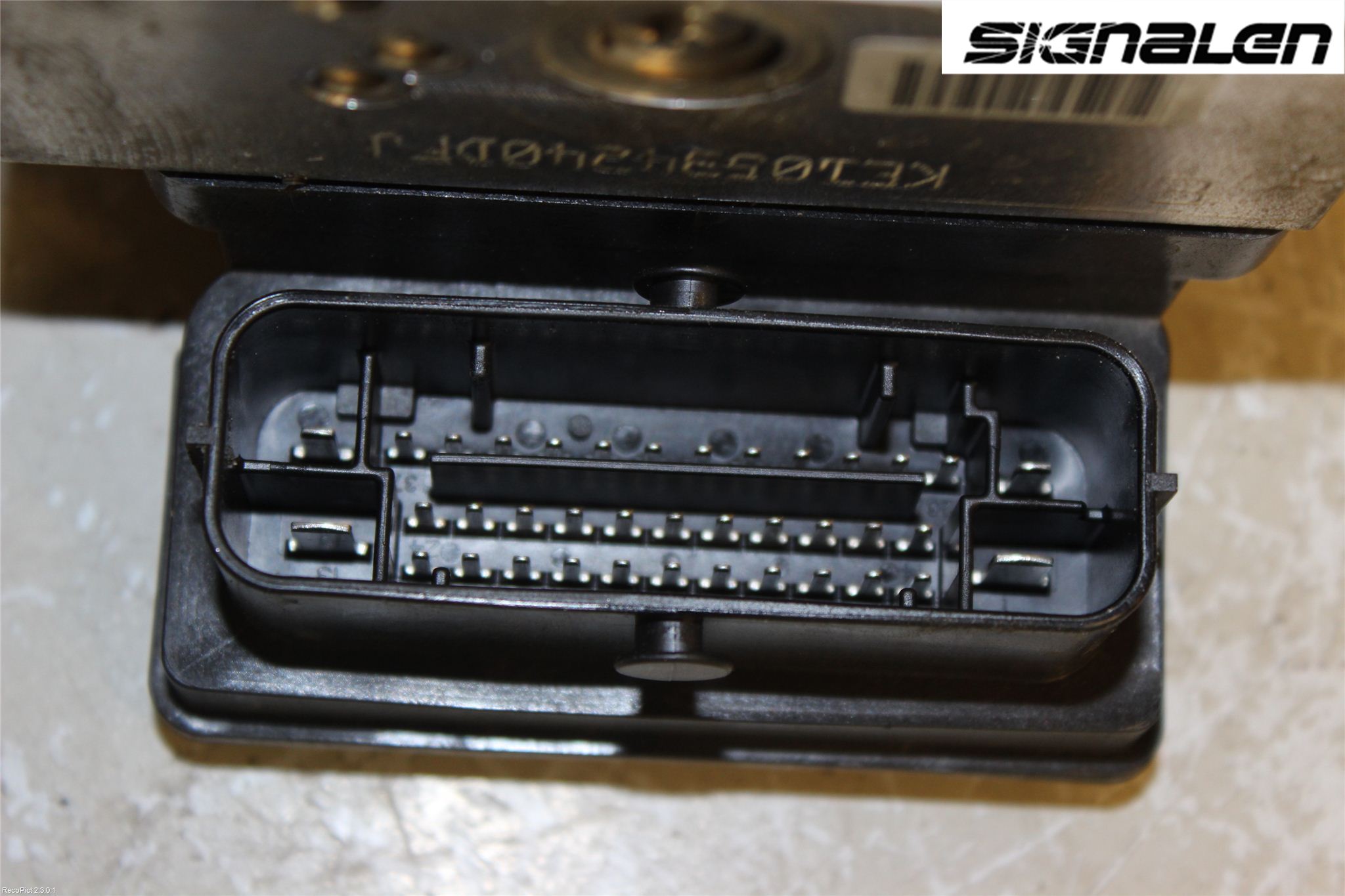 Volkswagen VW PASSAT 11-14 Abs Hydraulaggregat