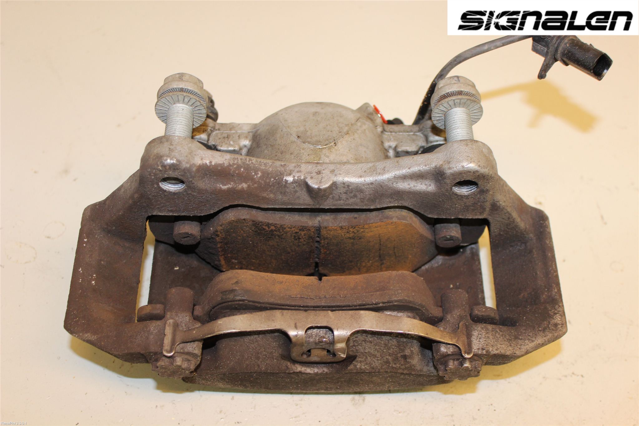 Audi Q5 09-16 Bromsok Fram Vänster