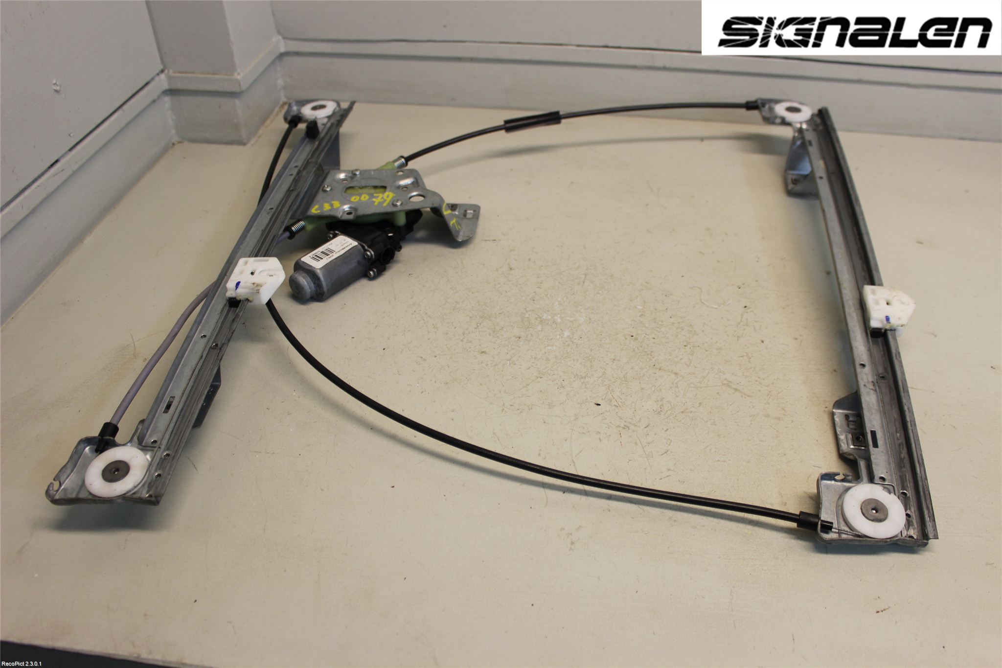 Renault KANGOO II 08-14 Fönsterhissmekanism