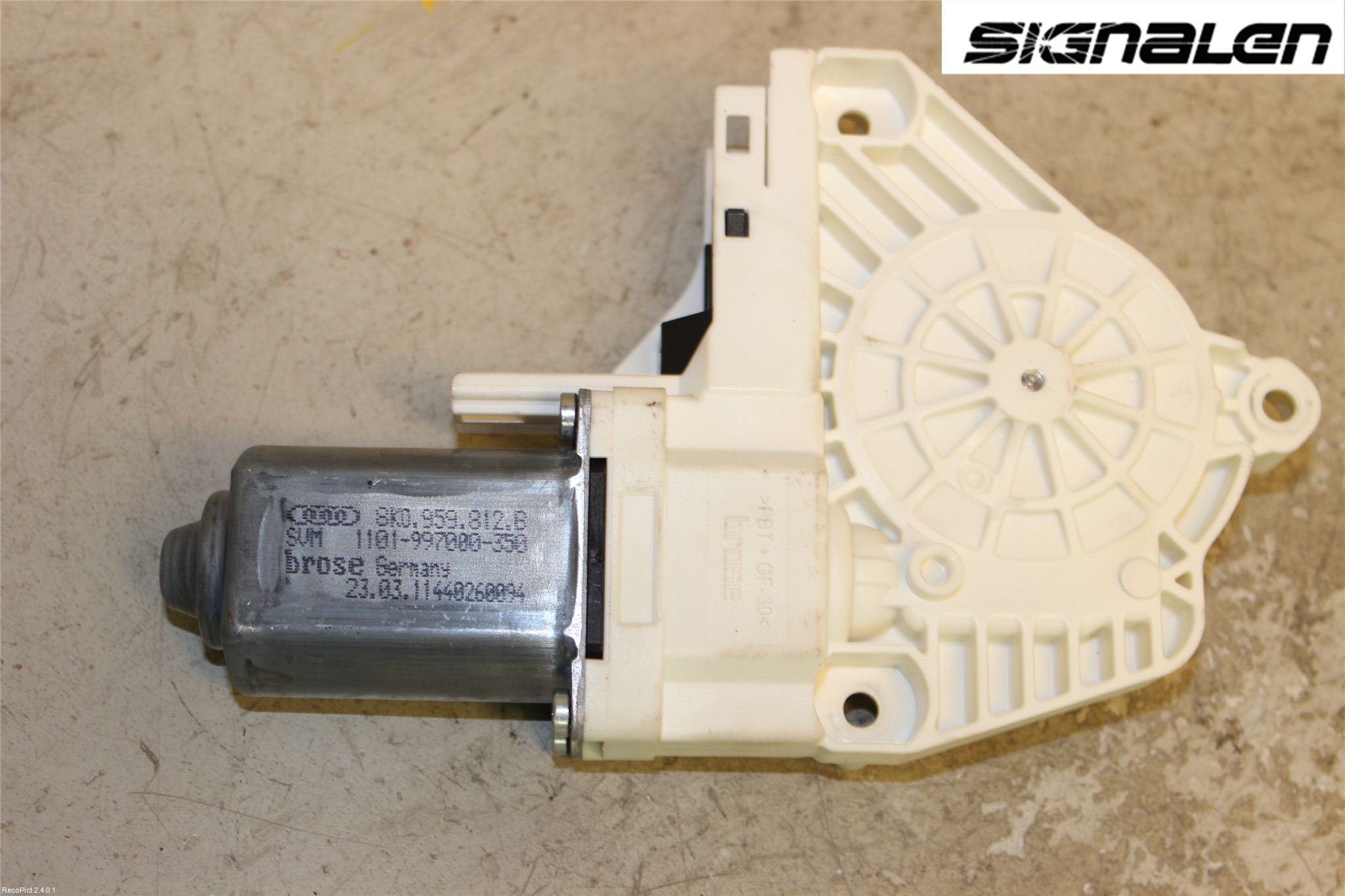 Audi A6/S6     05-11 Fönsterhissmotor