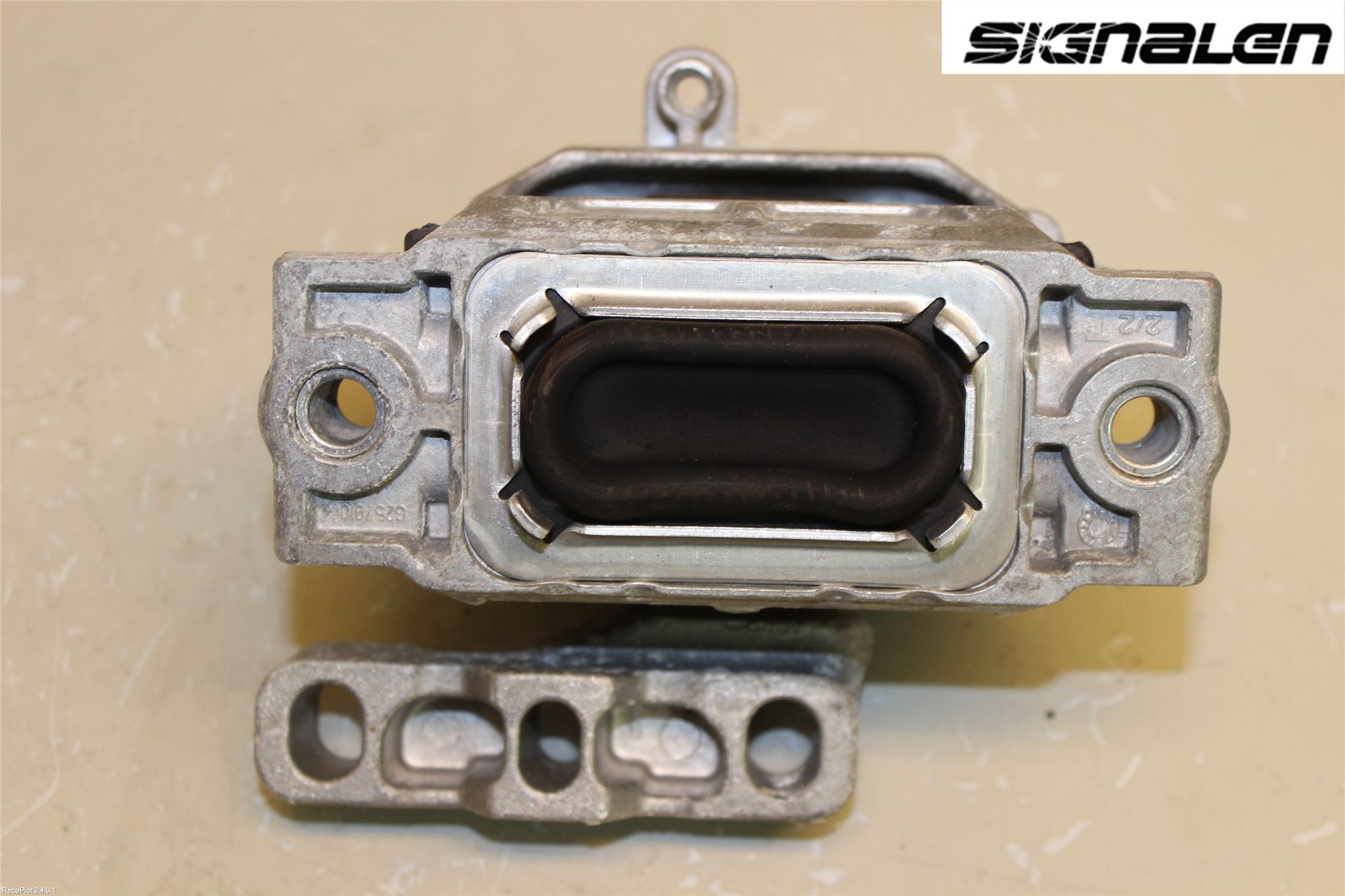 Volkswagen VW GOLF VI 09-13 Motorkudde