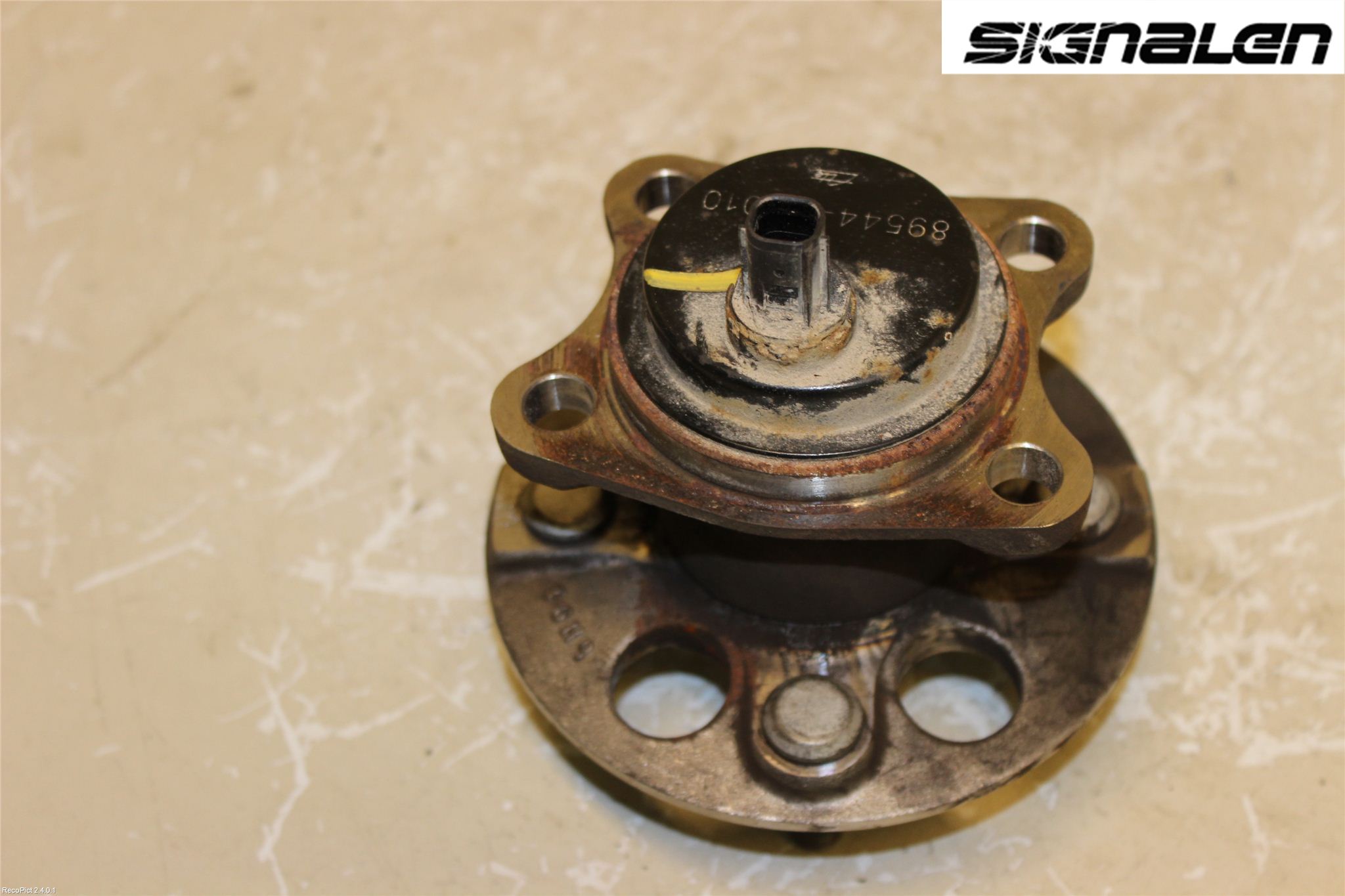 Toyota YARIS XP130 12-14 Nav Bak