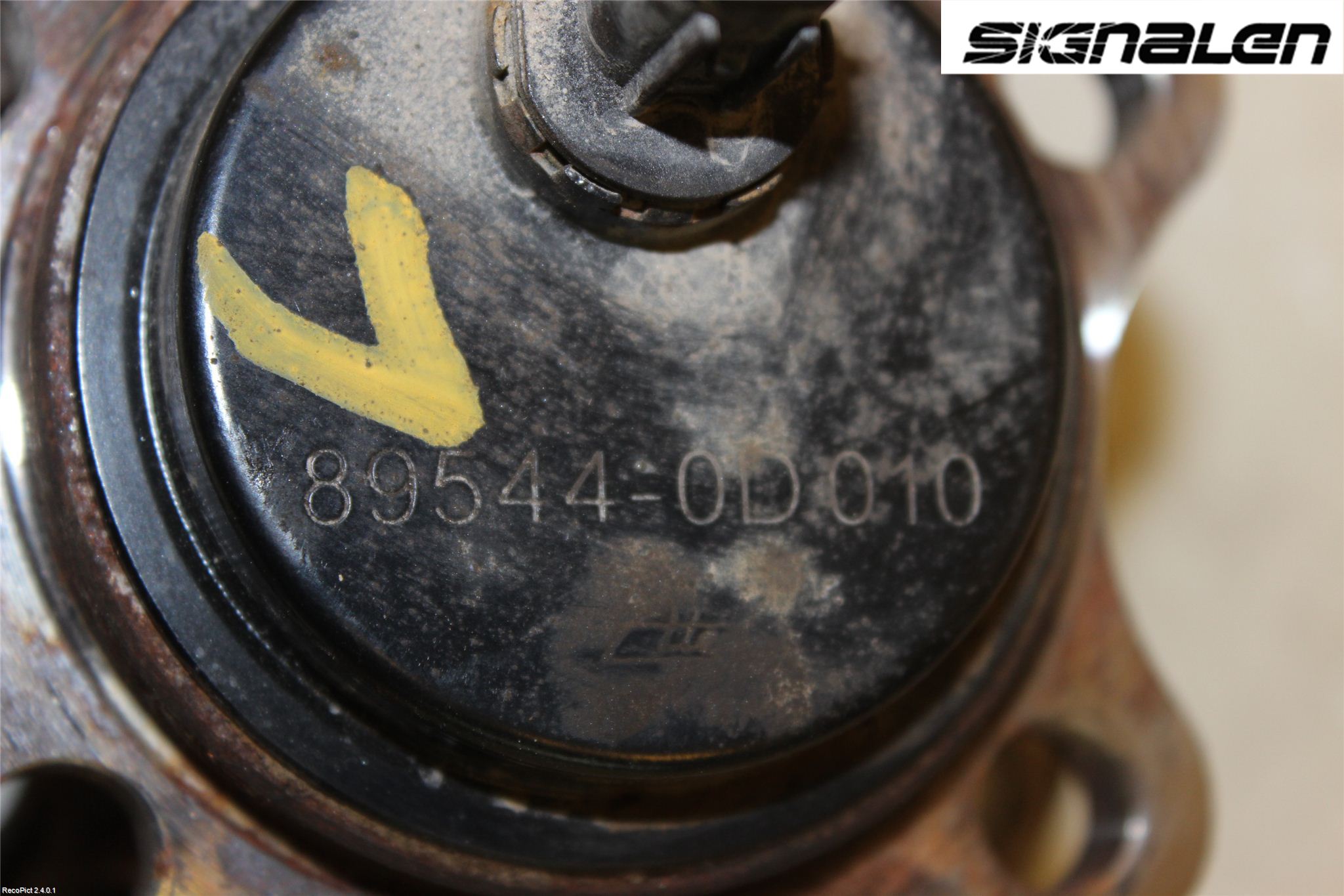 Toyota YARIS XP130 12-14 Nav Bak