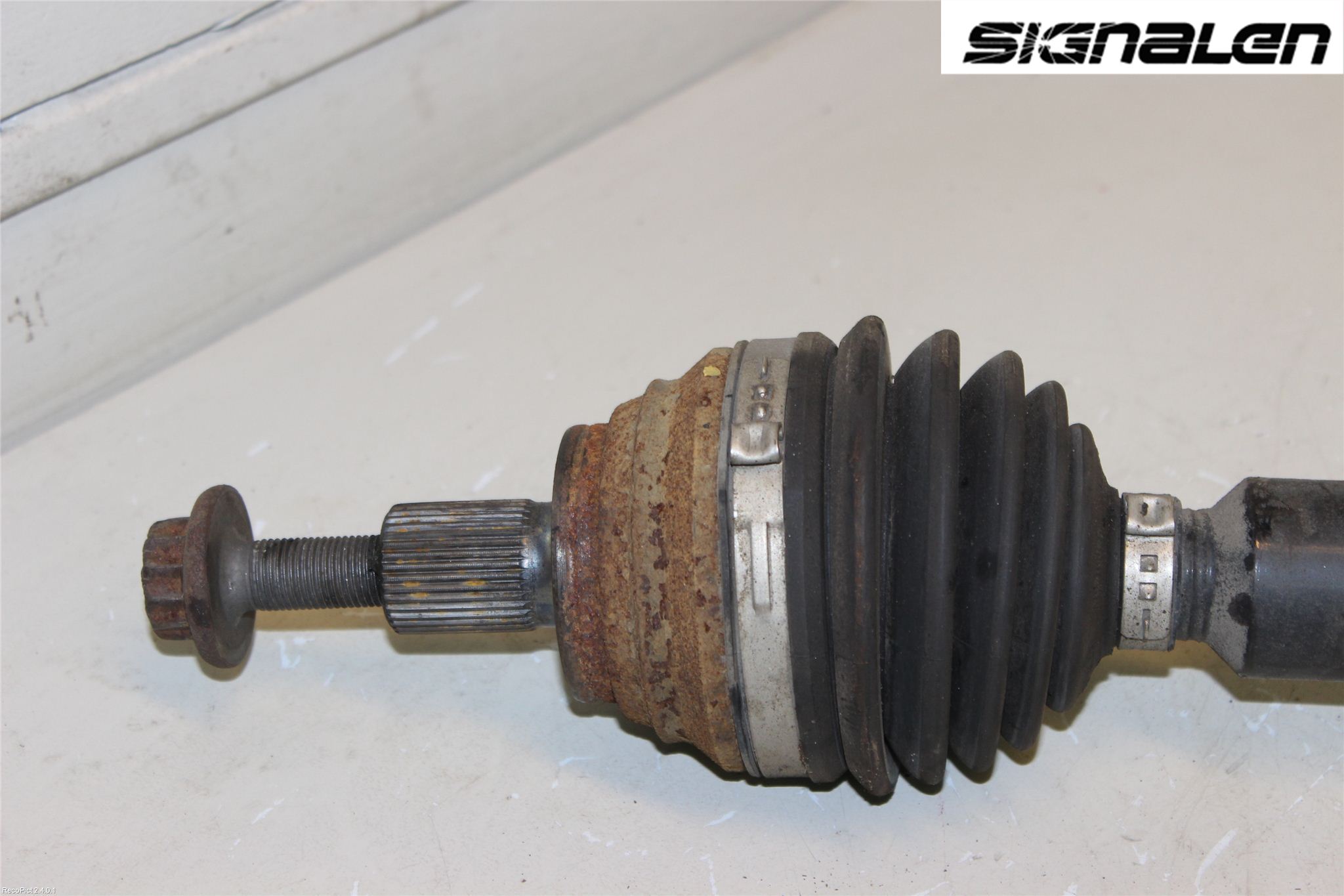 Volkswagen VW GOLF PLUS/CROSS GOLF 04-14 Drivaxel Fram Höger