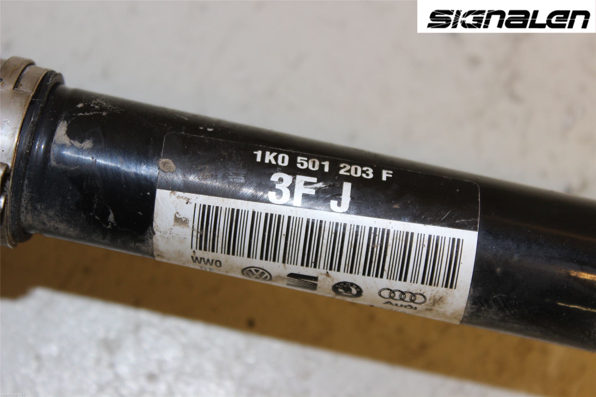 Audi Q3 8U 12-18 Drivaxel Bak Vänster