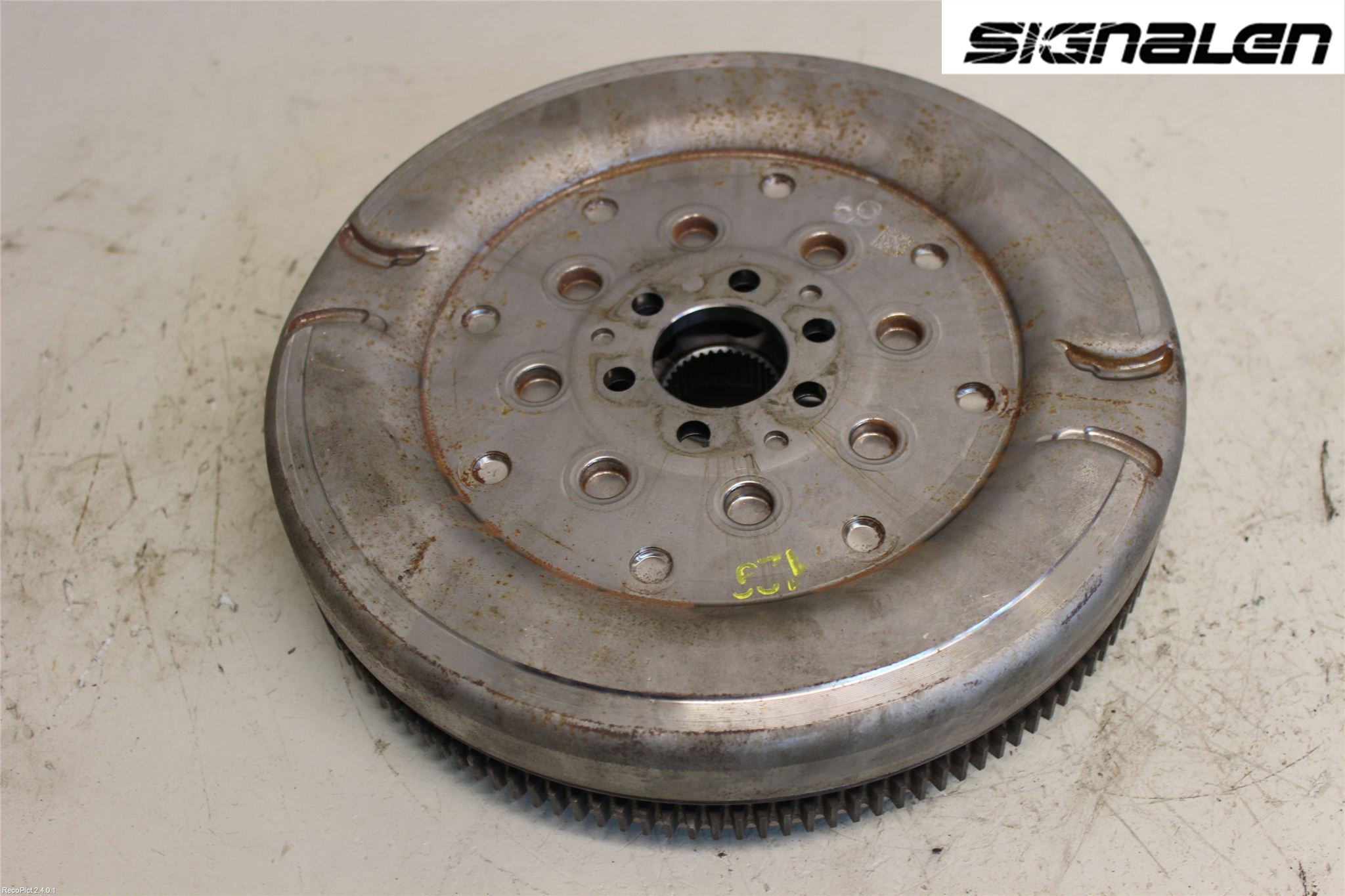 Audi Q3 8U 12-18 Svänghjul Aut