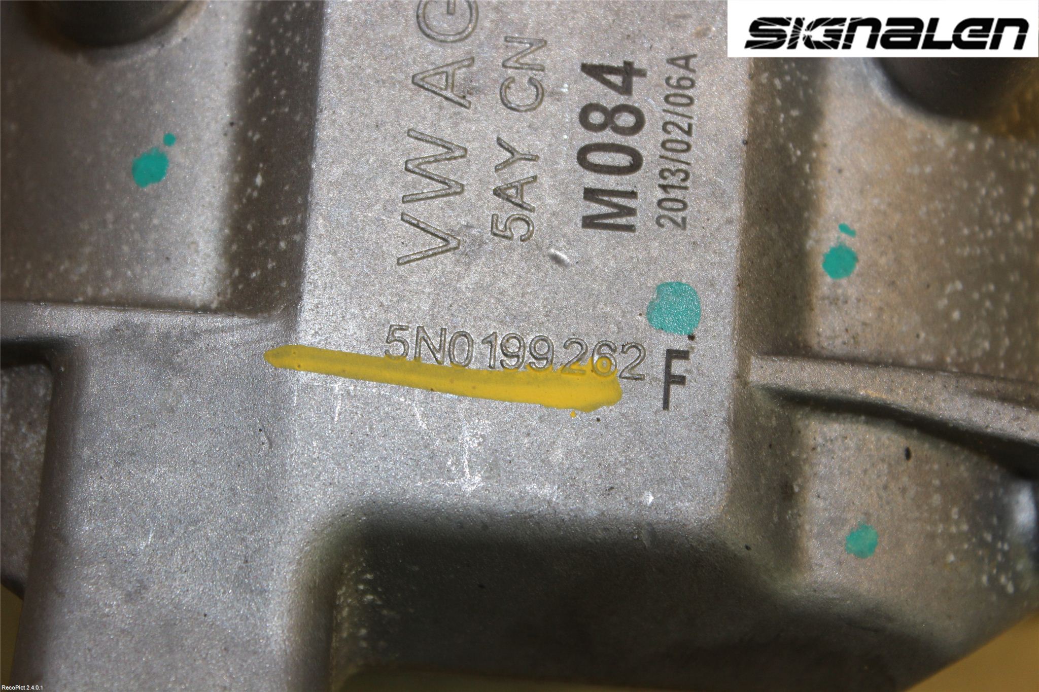 Audi Q3 8U 12-18 Motorkudde