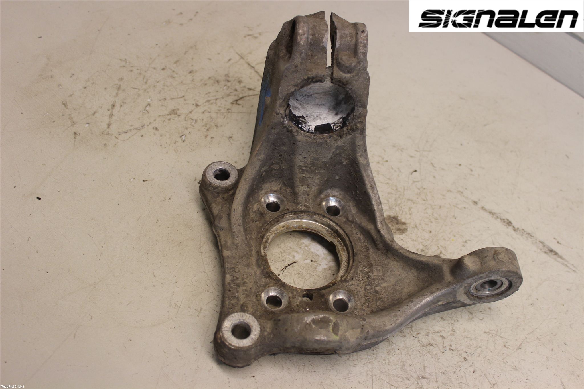 Volkswagen VW PASSAT 05-11 Styrspindel Lagerhus Hö