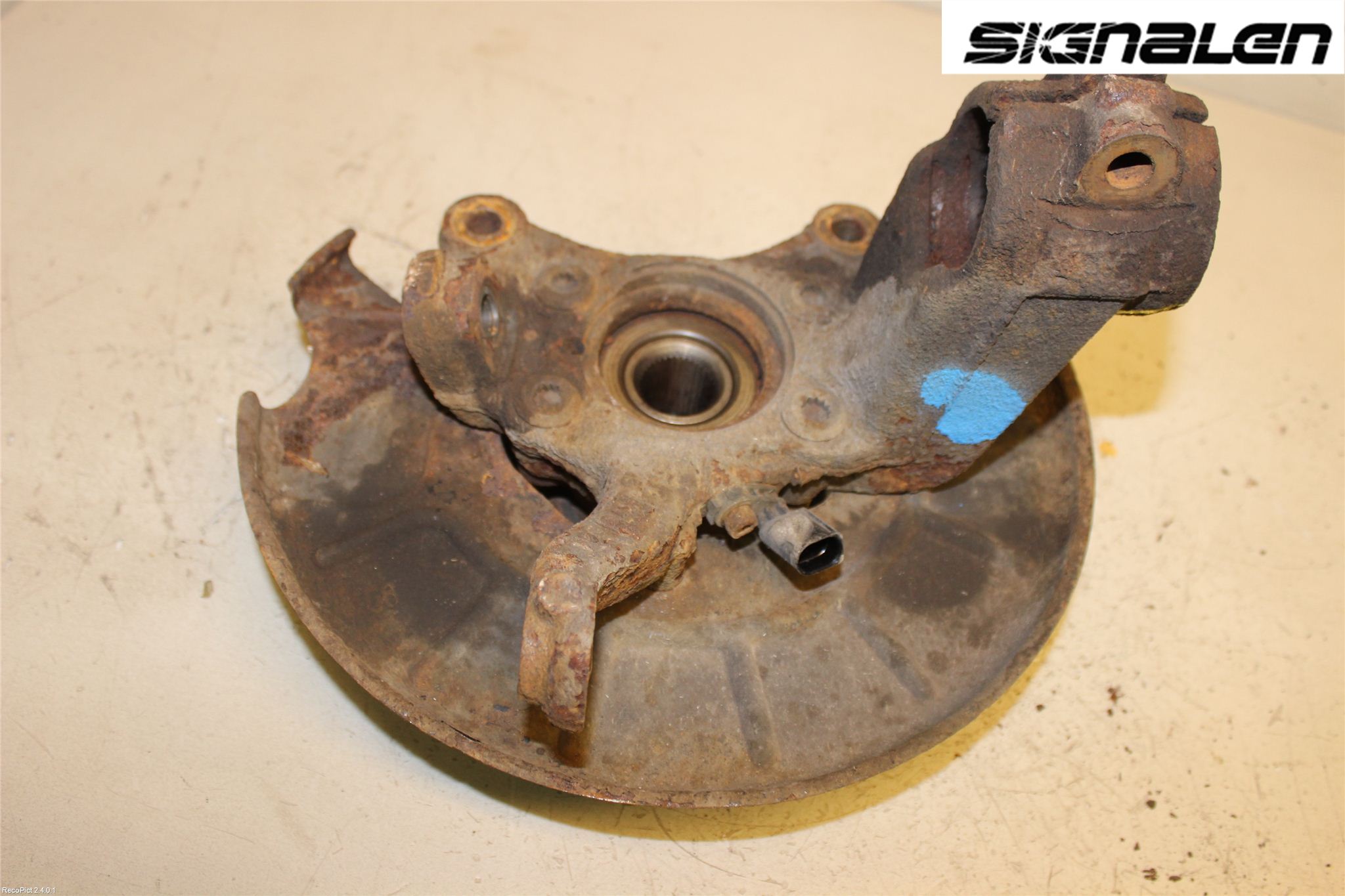 Volkswagen VW CADDY      04-10 Styrspindel Lagerhus Hö