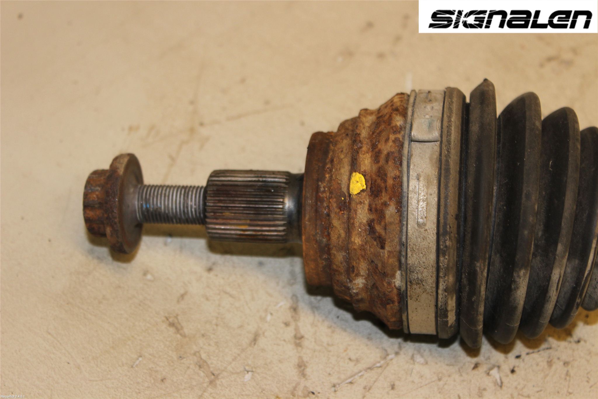 Volkswagen VW GOLF VI 09-13 Drivaxel Fram Vänster