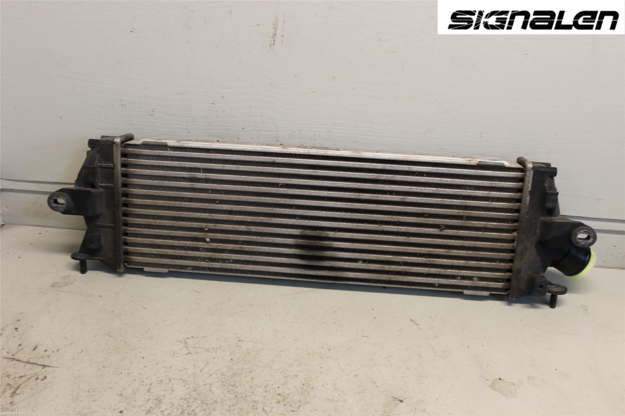 Opel VIVARO 01-14 Laddluft-Intercooler Kyl