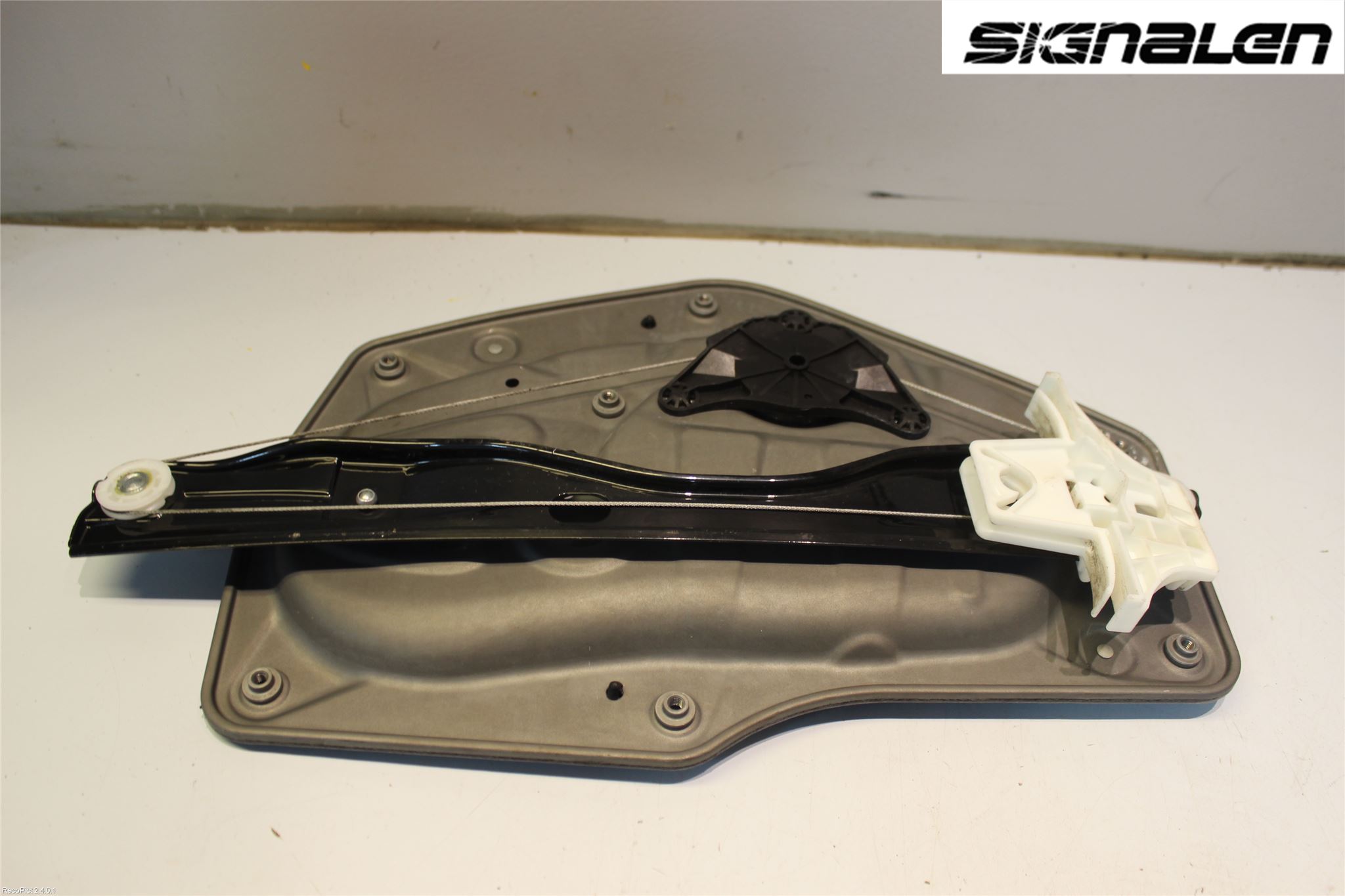 Skoda SUPERB 09-15 Fönsterhissmekanism