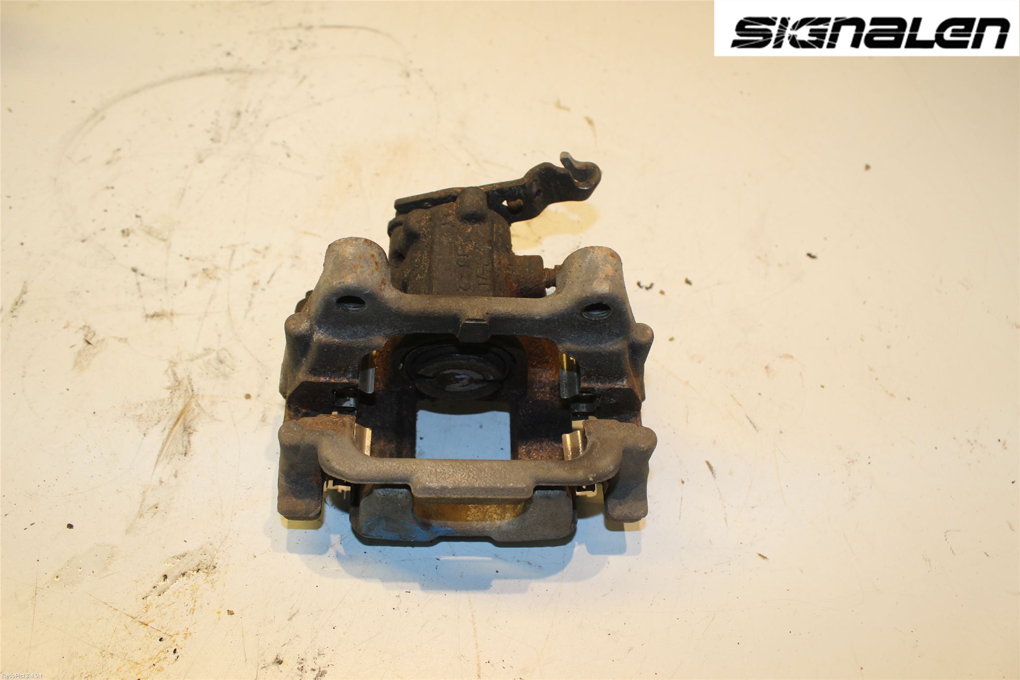 Skoda SUPERB 09-15 Bromsok Bak Höger