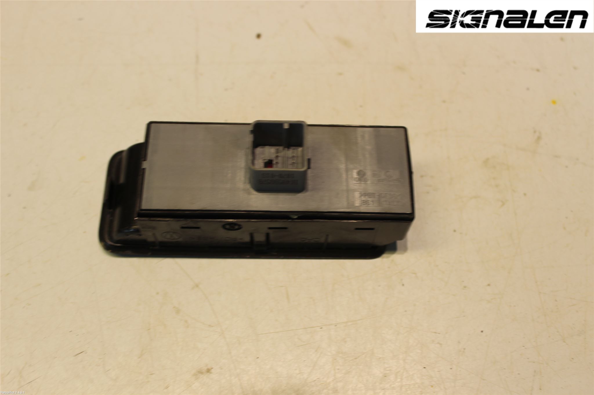 Volkswagen VW POLO 10-17 Strömställare Elhiss