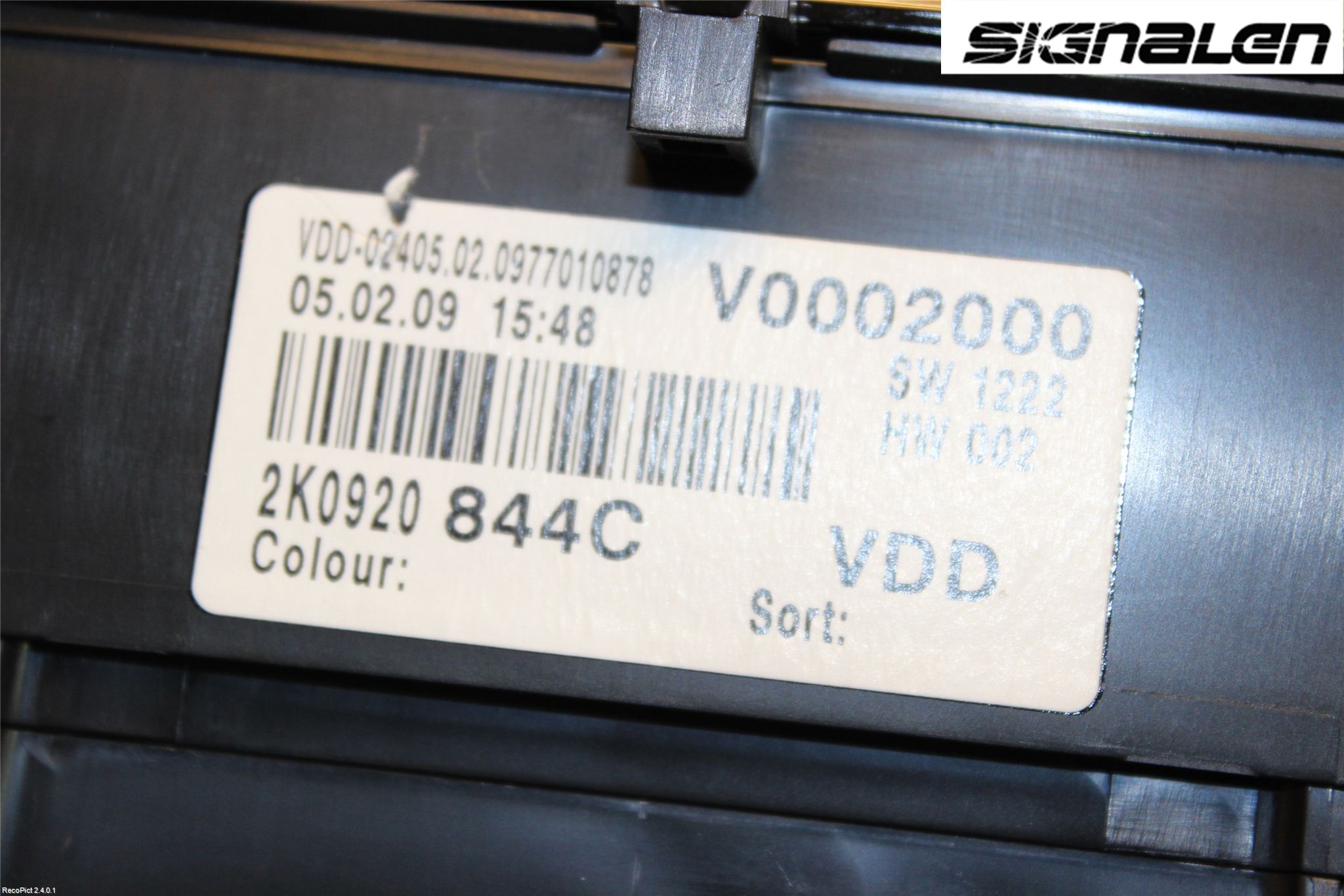 Volkswagen VW CADDY      04-10 Instrument Komb