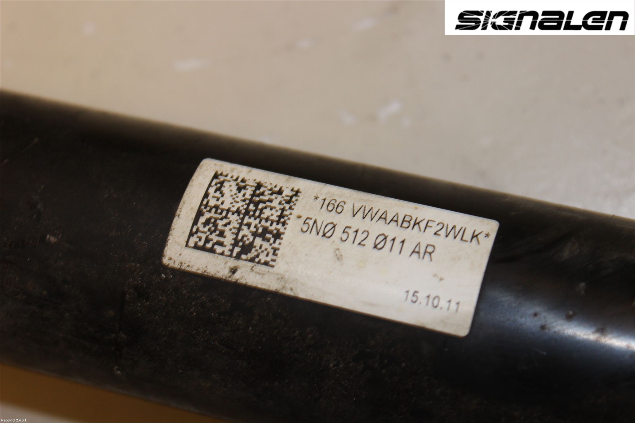 Audi Q3 8U 12-18 Stötdämpare Bak